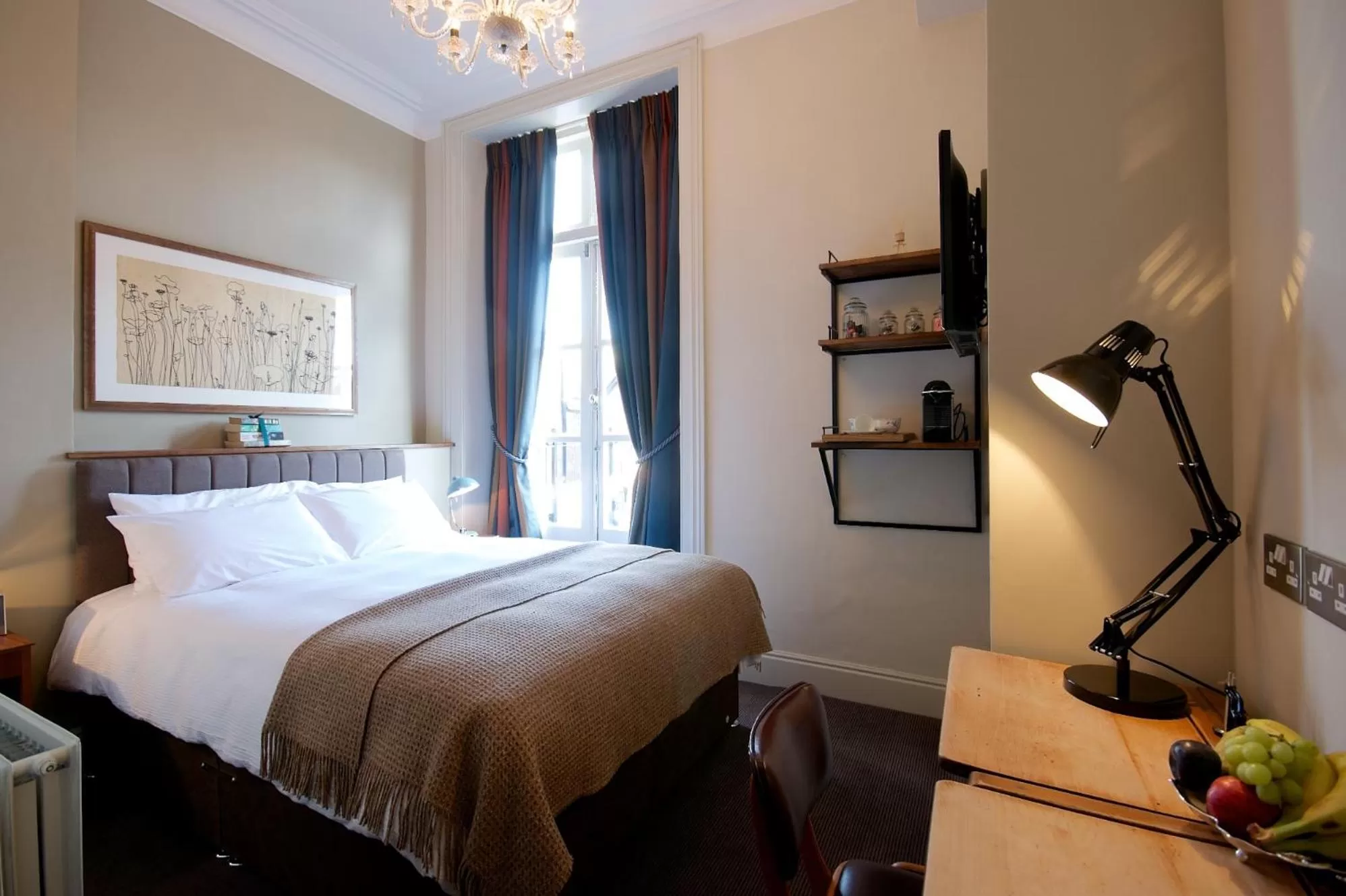 Superior Double Room in Kew Gardens Hotel