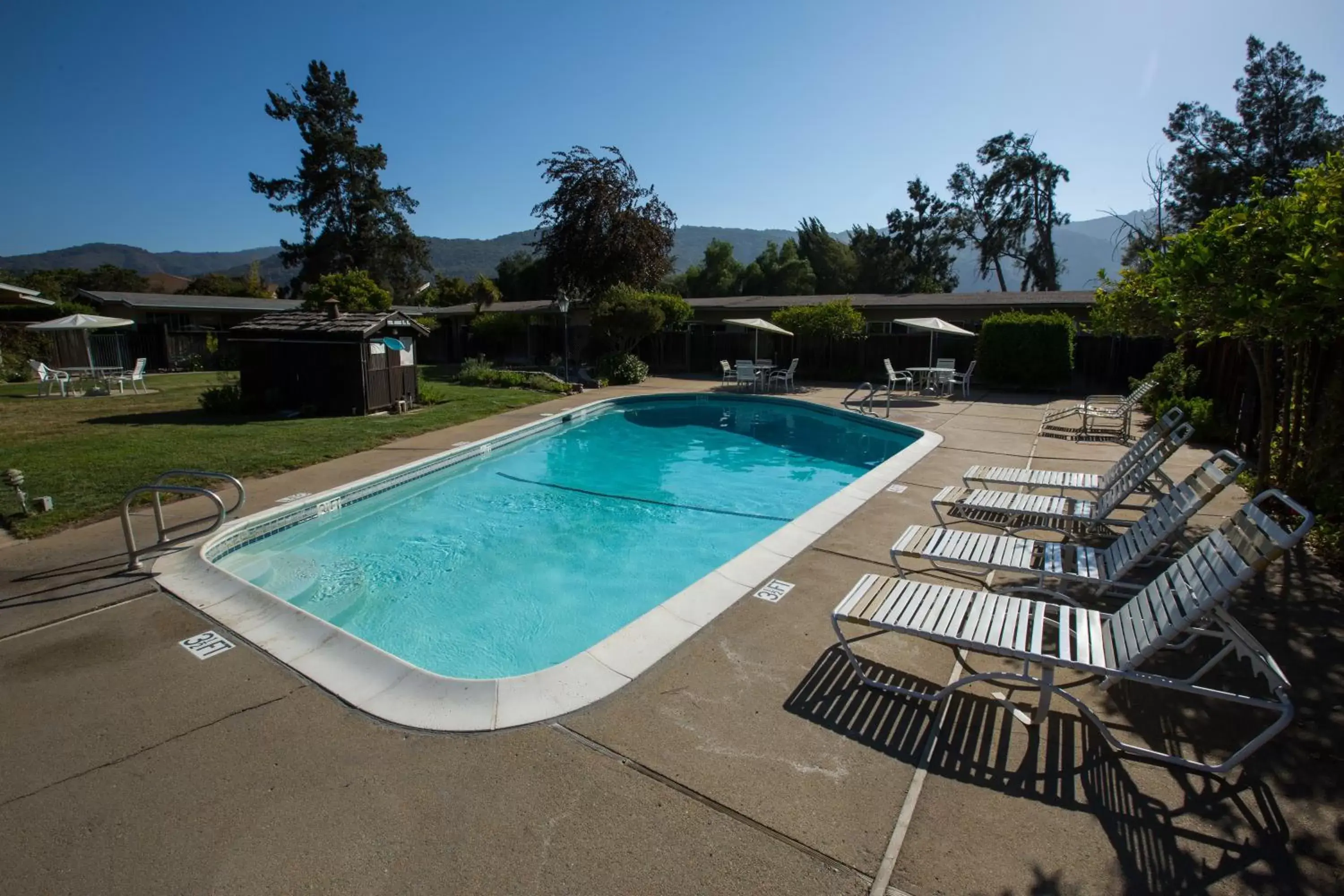 Other, Swimming Pool in Contenta Inn