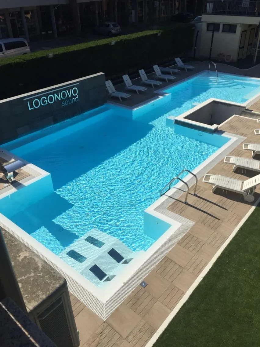 Swimming pool in Hotel Logonovo