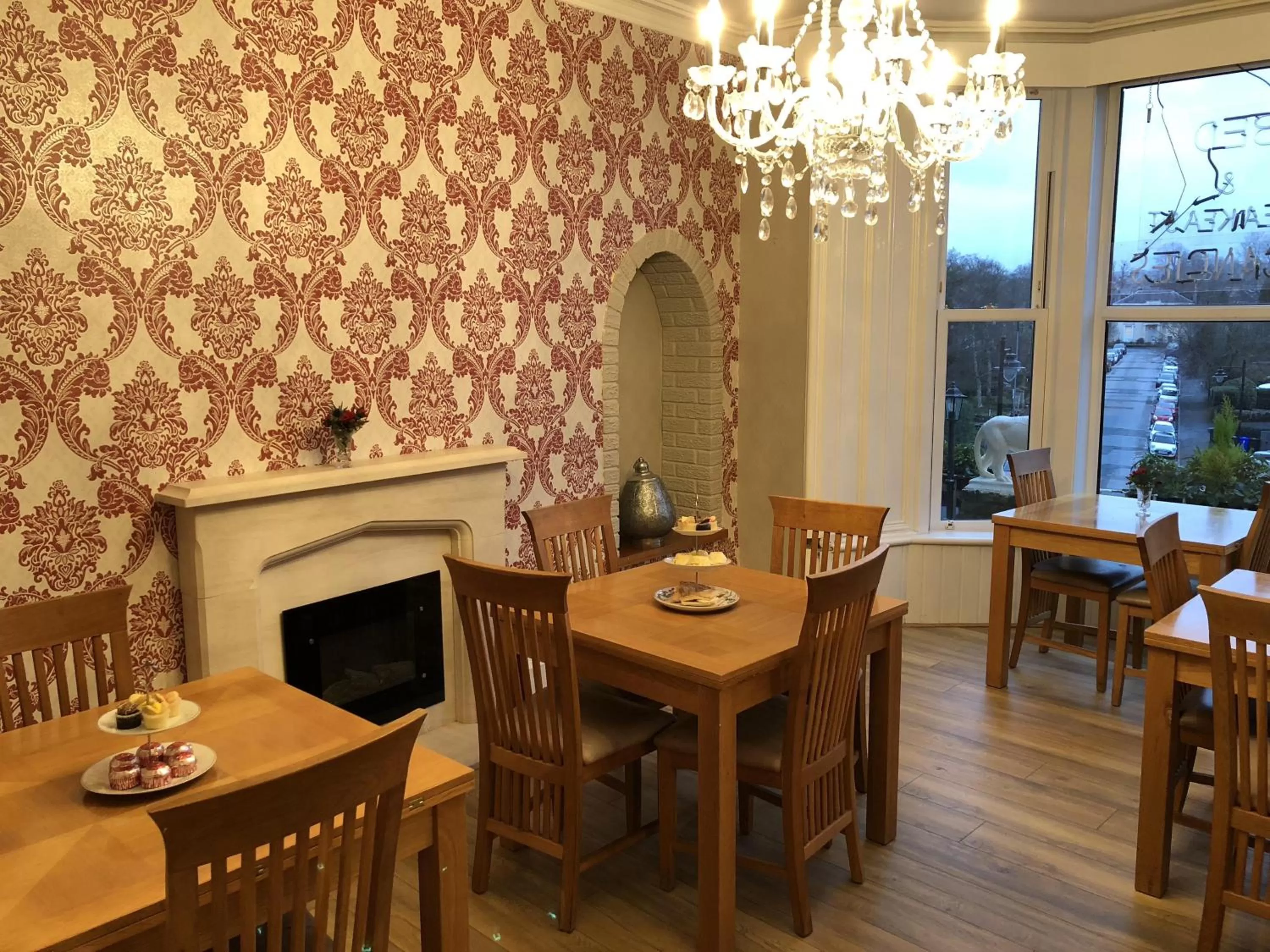 Dining area in Castle Walk Bed & Breakfast