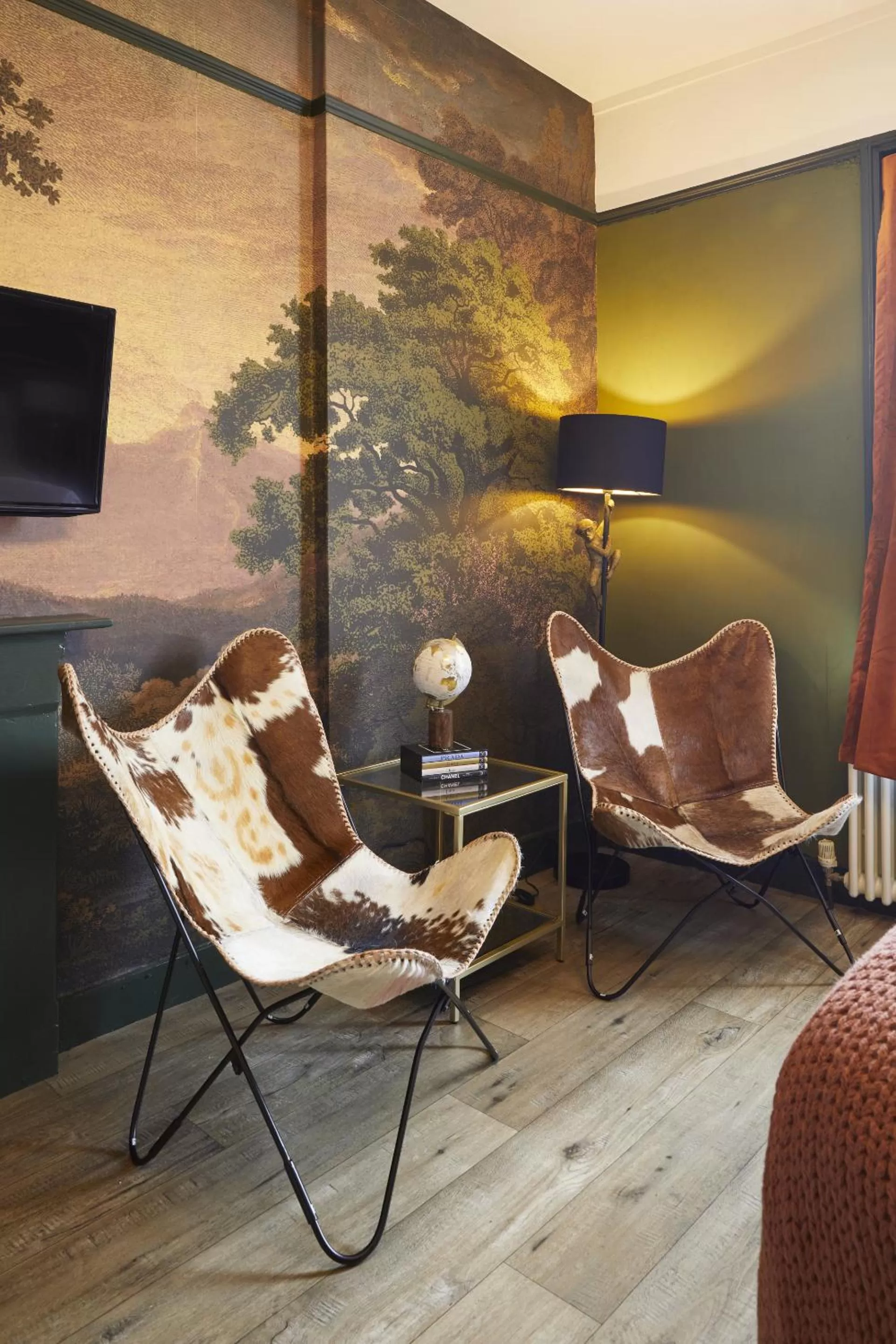 Bedroom, Seating Area in 81 Promenade Cheltenham