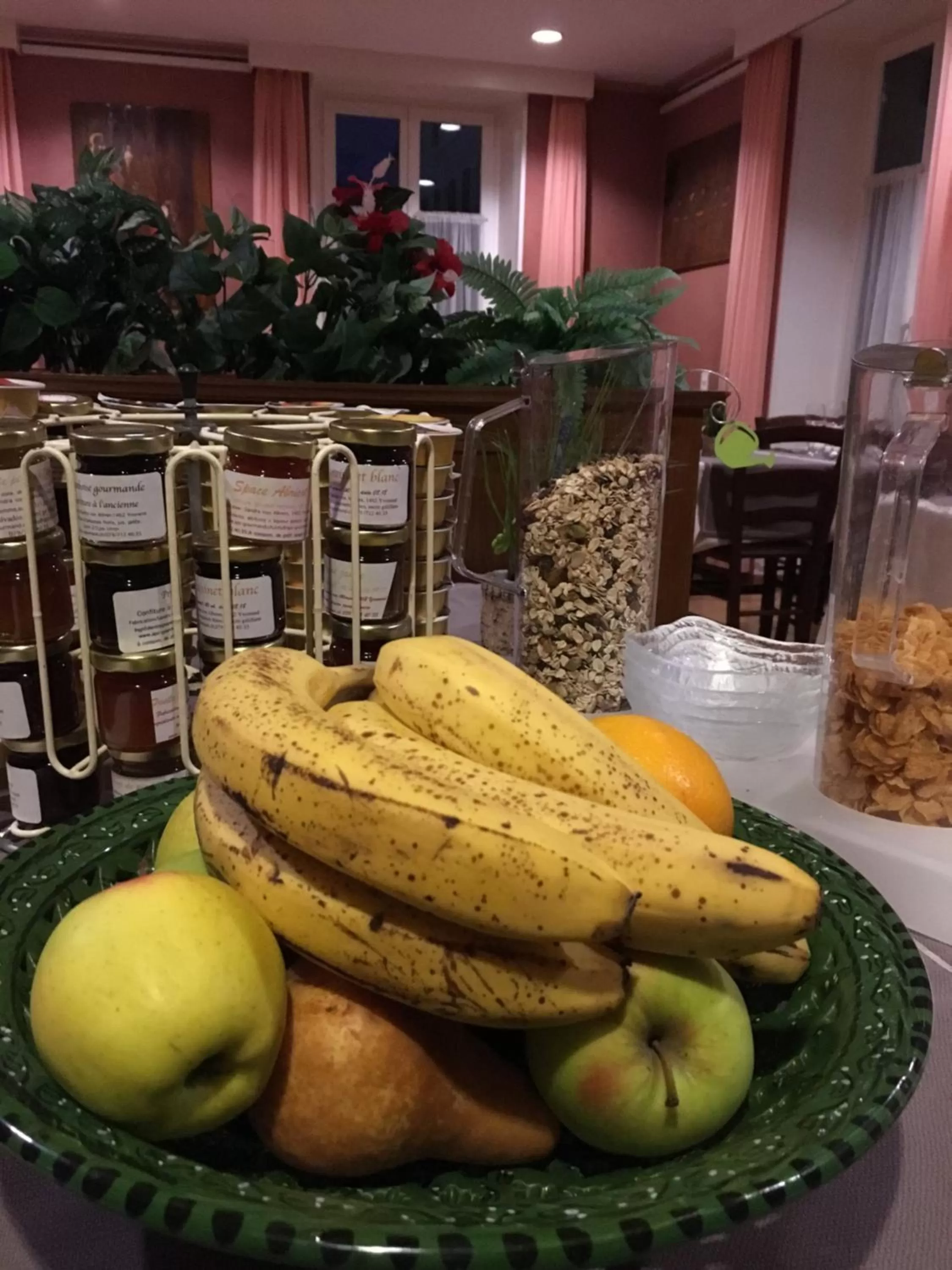 Food and drinks in Hôtel de la Gare