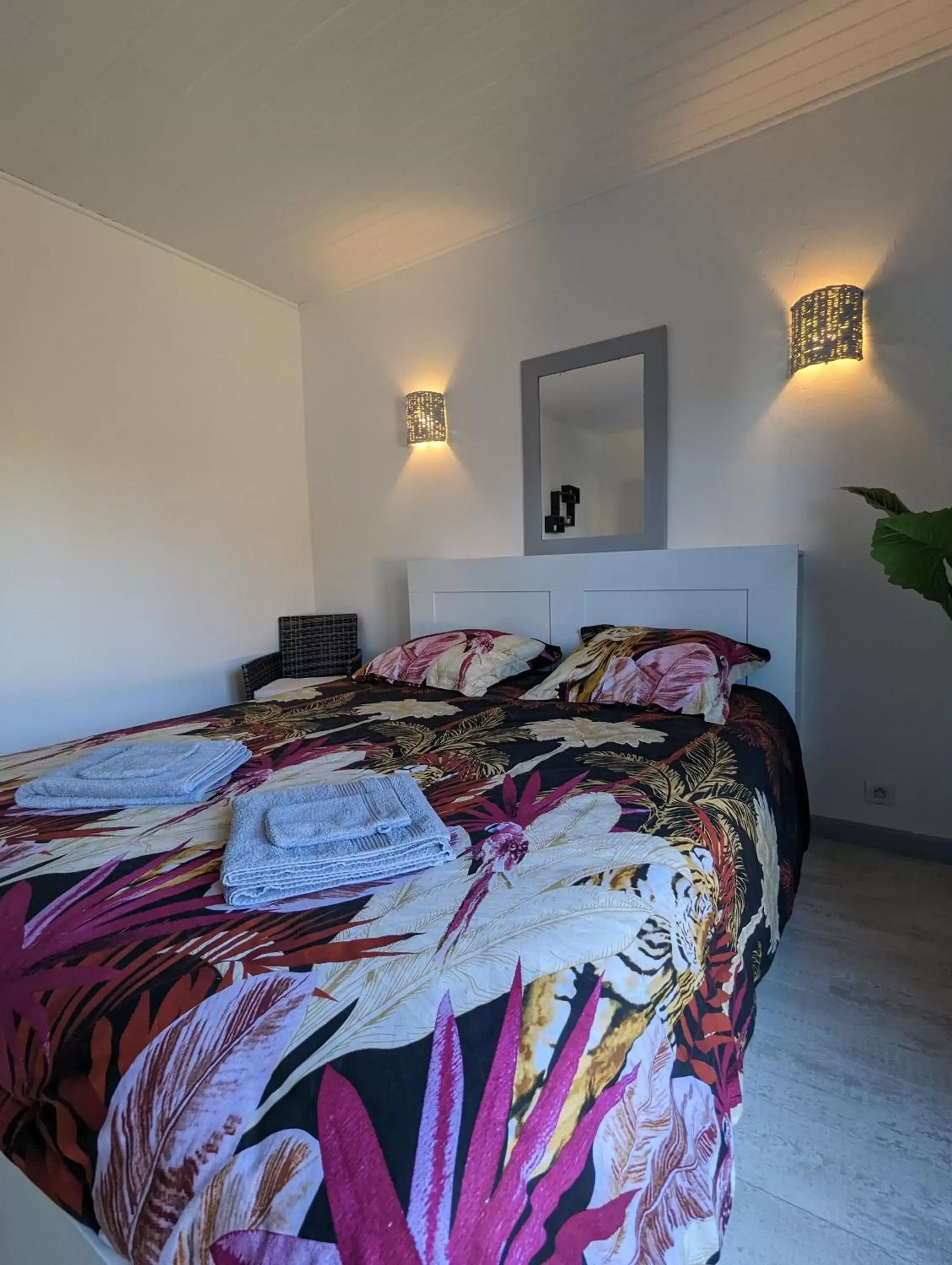 Bedroom, Bed in La villa de Fleury