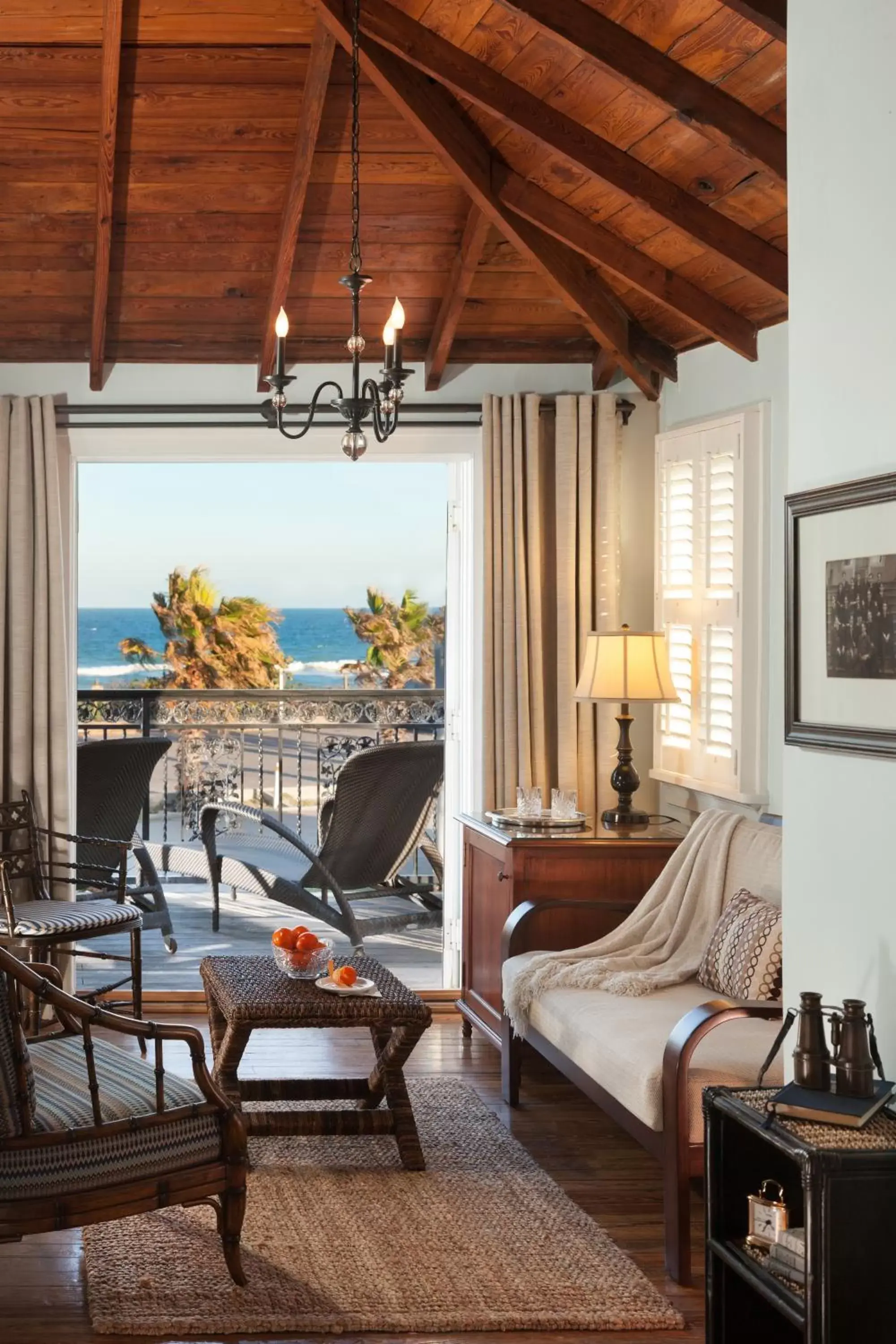 King Room with Ocean View and Spa Bath in Port d'Hiver Bed and Breakfast King Room with Ocean View and Spa Bath in Port d'Hiver Bed and Breakfast