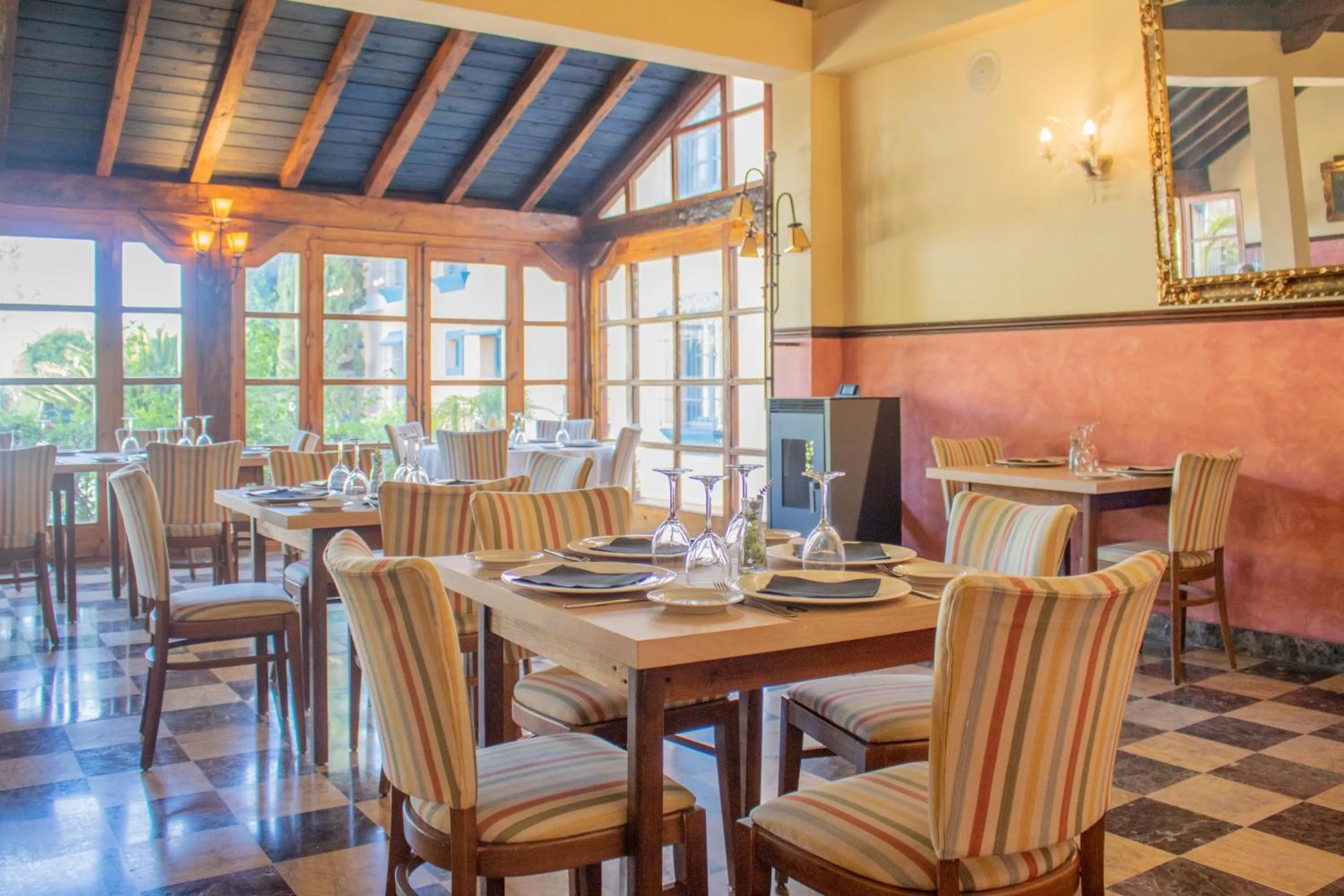 Dining area in YIT Vereda Real