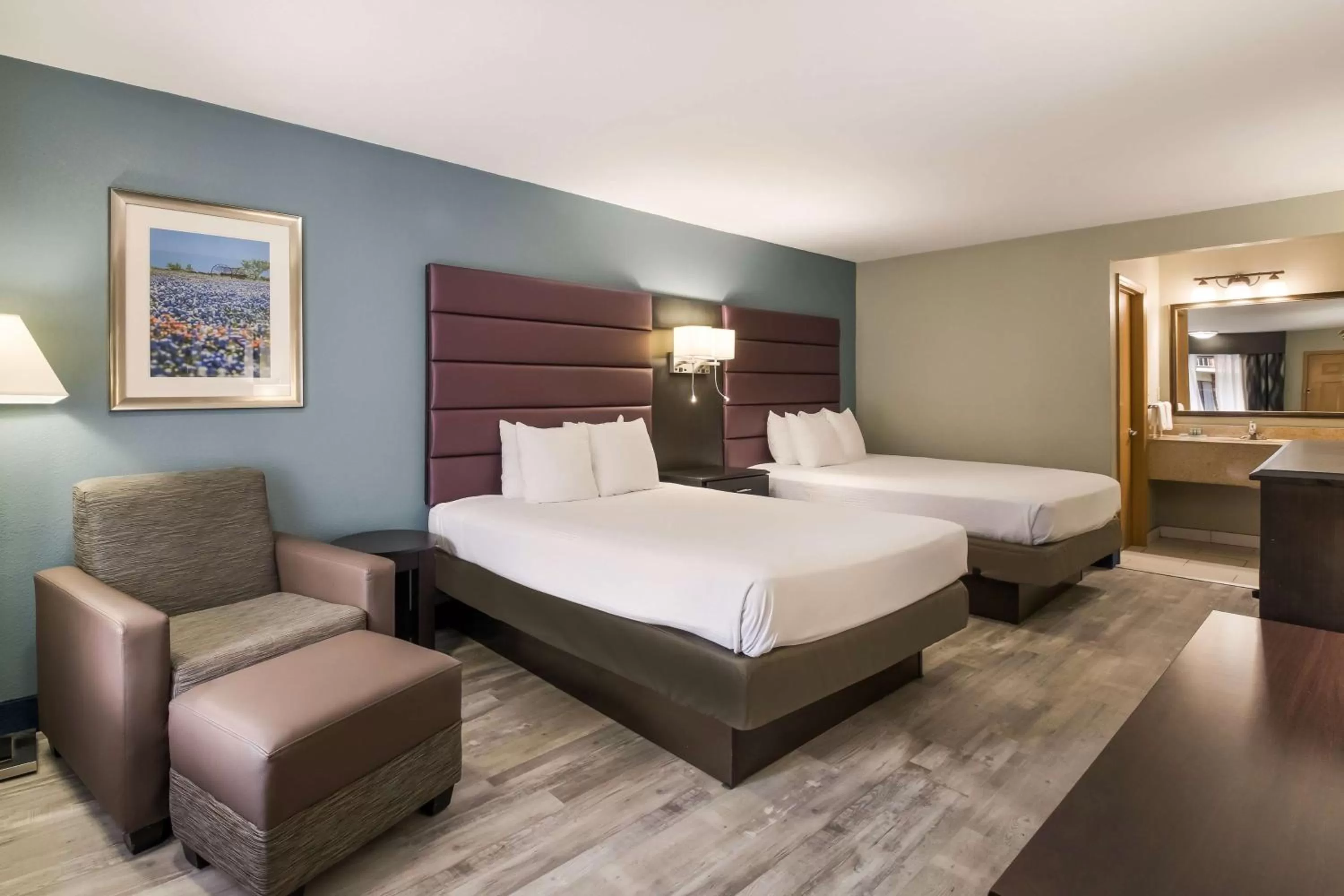 Bedroom, Bed in Best Western Inn Winchester