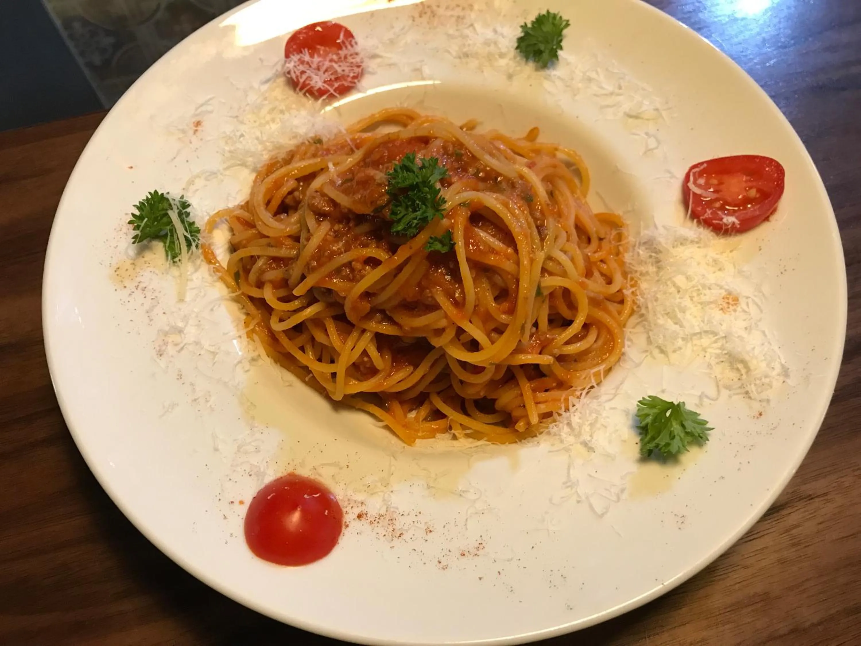 Hotel Aristocrat & Fish Restaurant