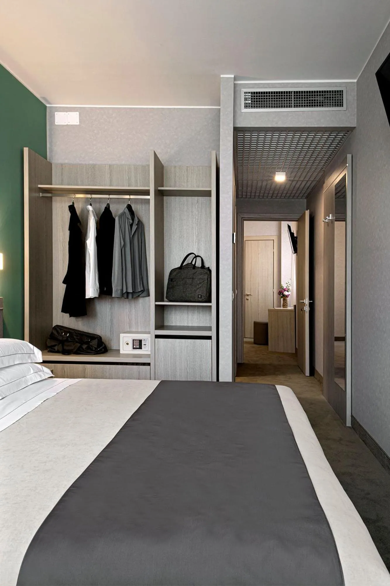 Bed in Hotel Raffaello