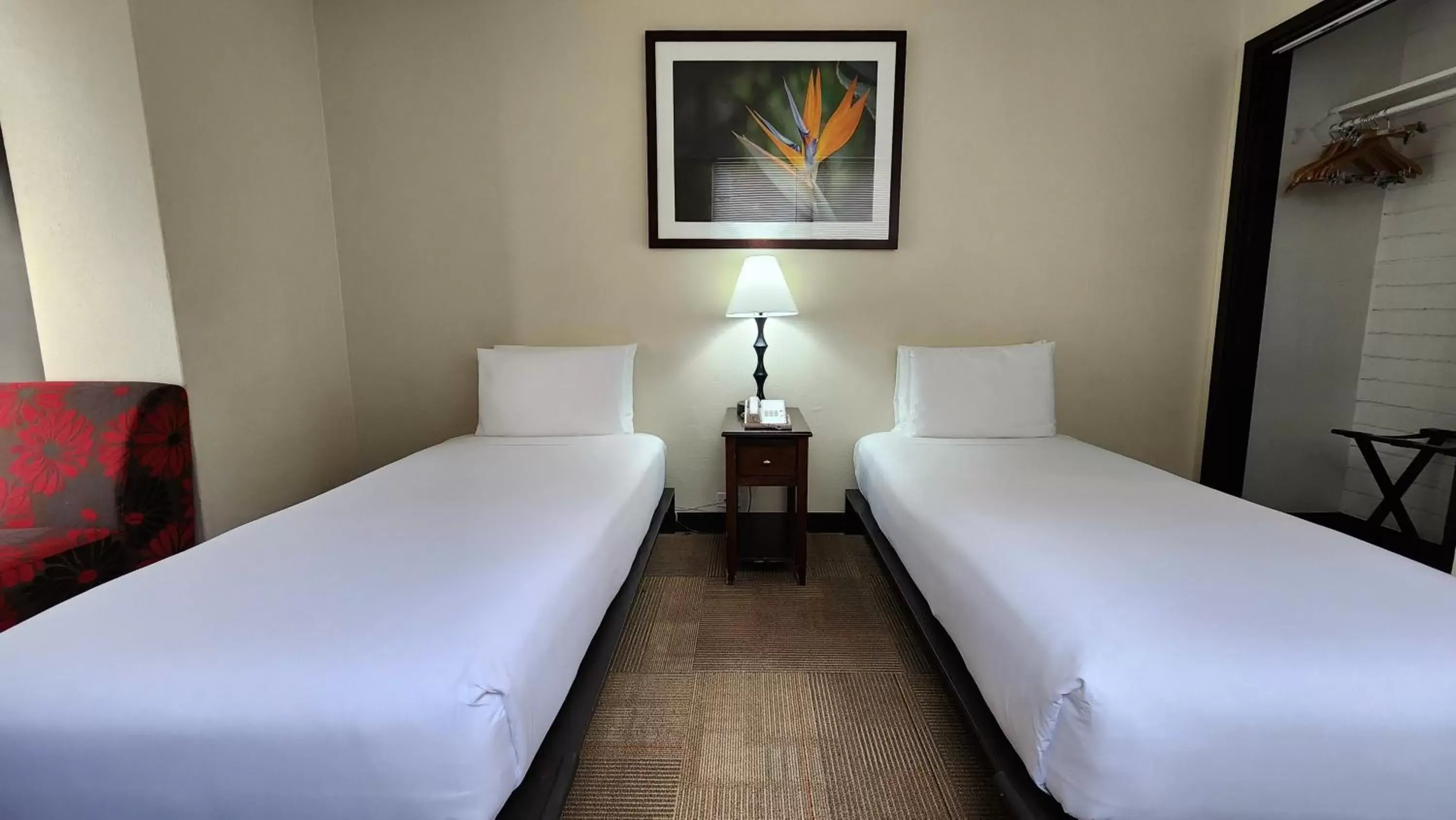 Bed in Stay Hotel Waikiki