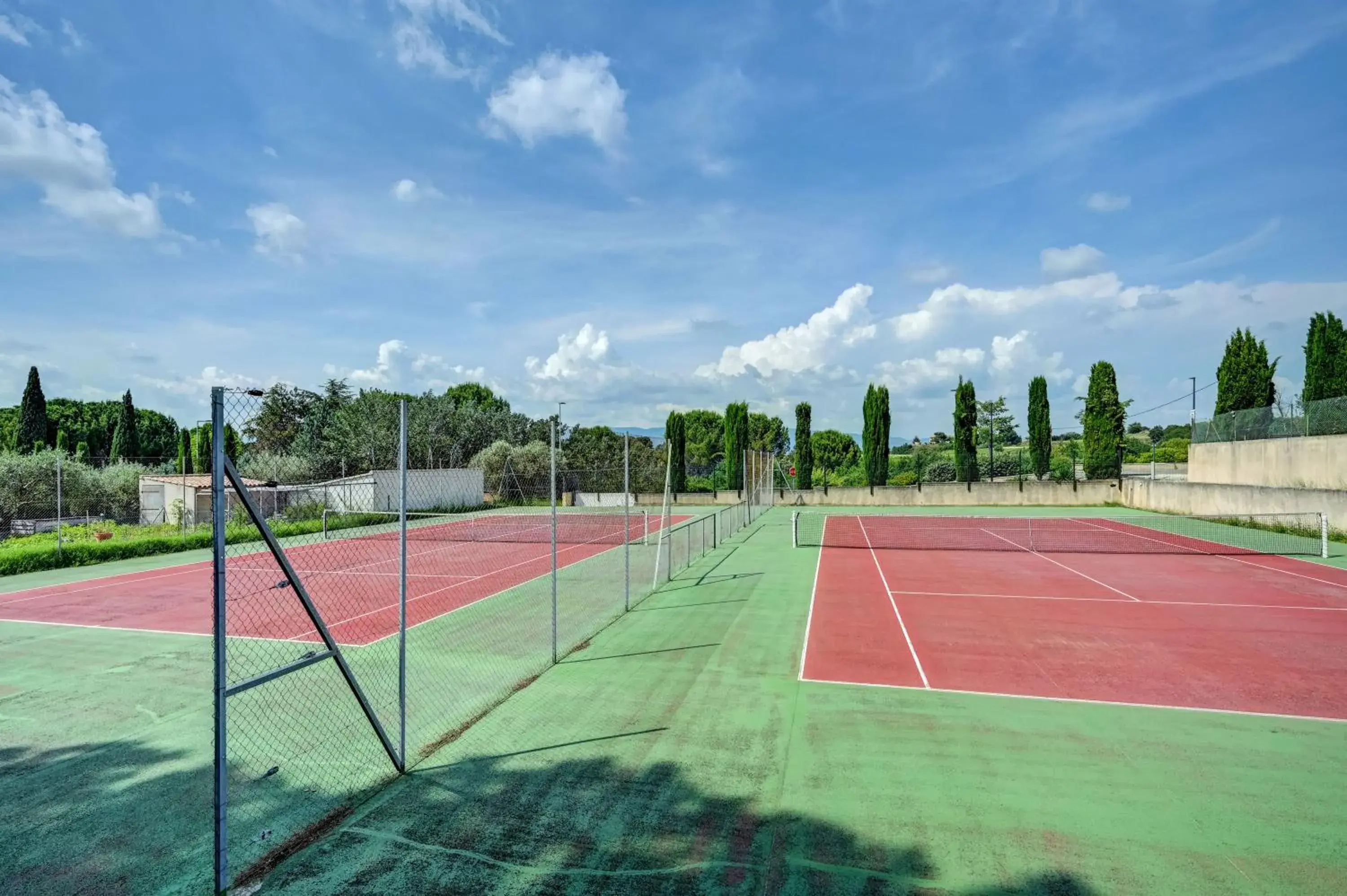 Day, Tennis/Squash in Best Western Sevan Parc Hotel