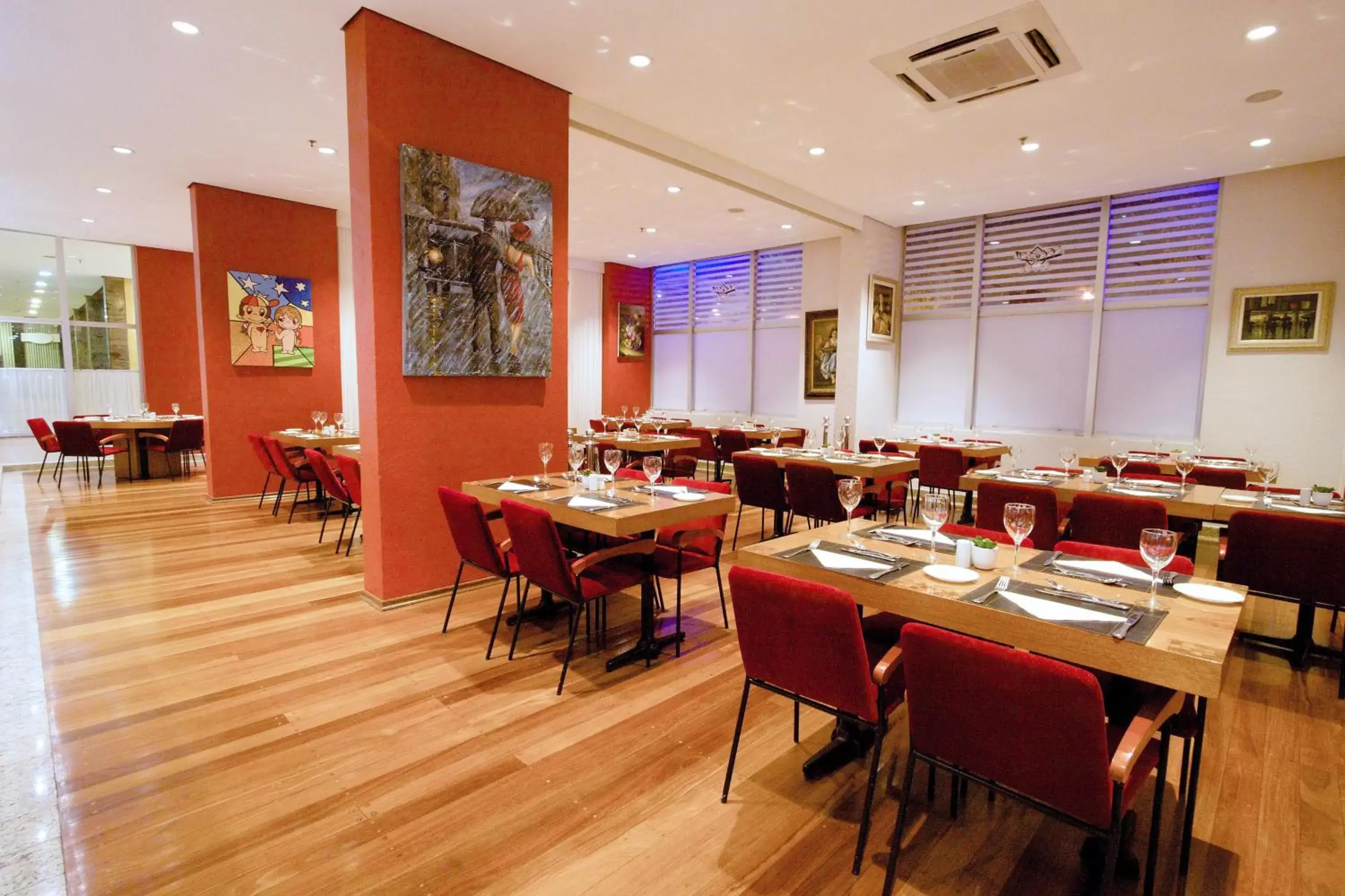 Banquet/Function facilities, Restaurant/Places to Eat in Bristol International Guarulhos