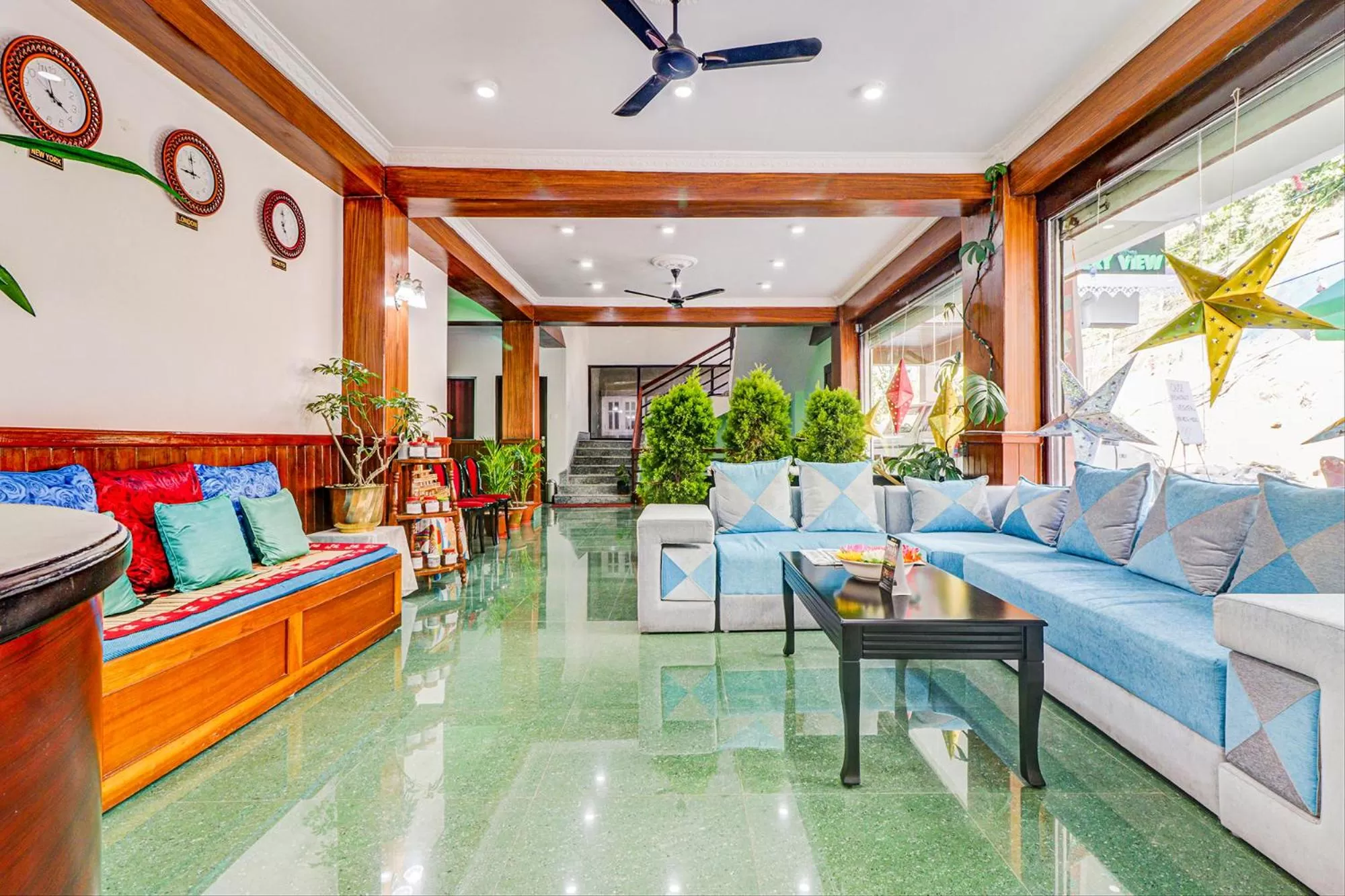 Lobby or reception, Seating Area in FabHotel Greenery View Middle Lingding ICAR Road