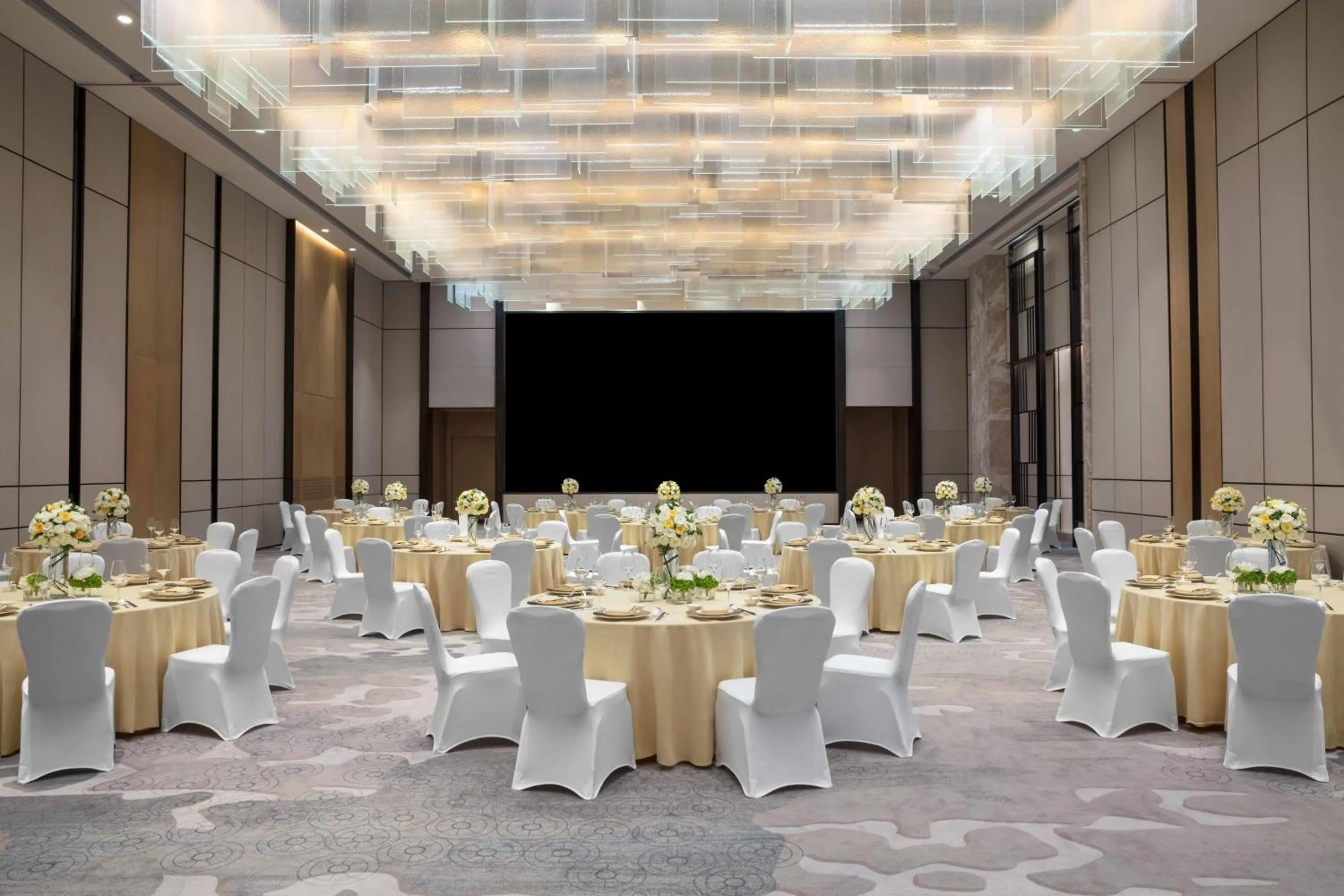 Meeting/conference room in Courtyard by Marriott Shenzhen Bao'an