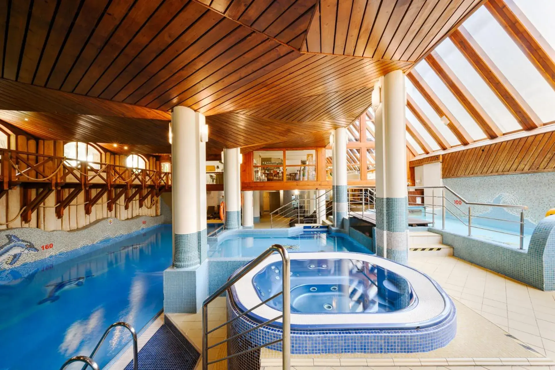Swimming Pool in Hotel Belvedere Resort&SPA