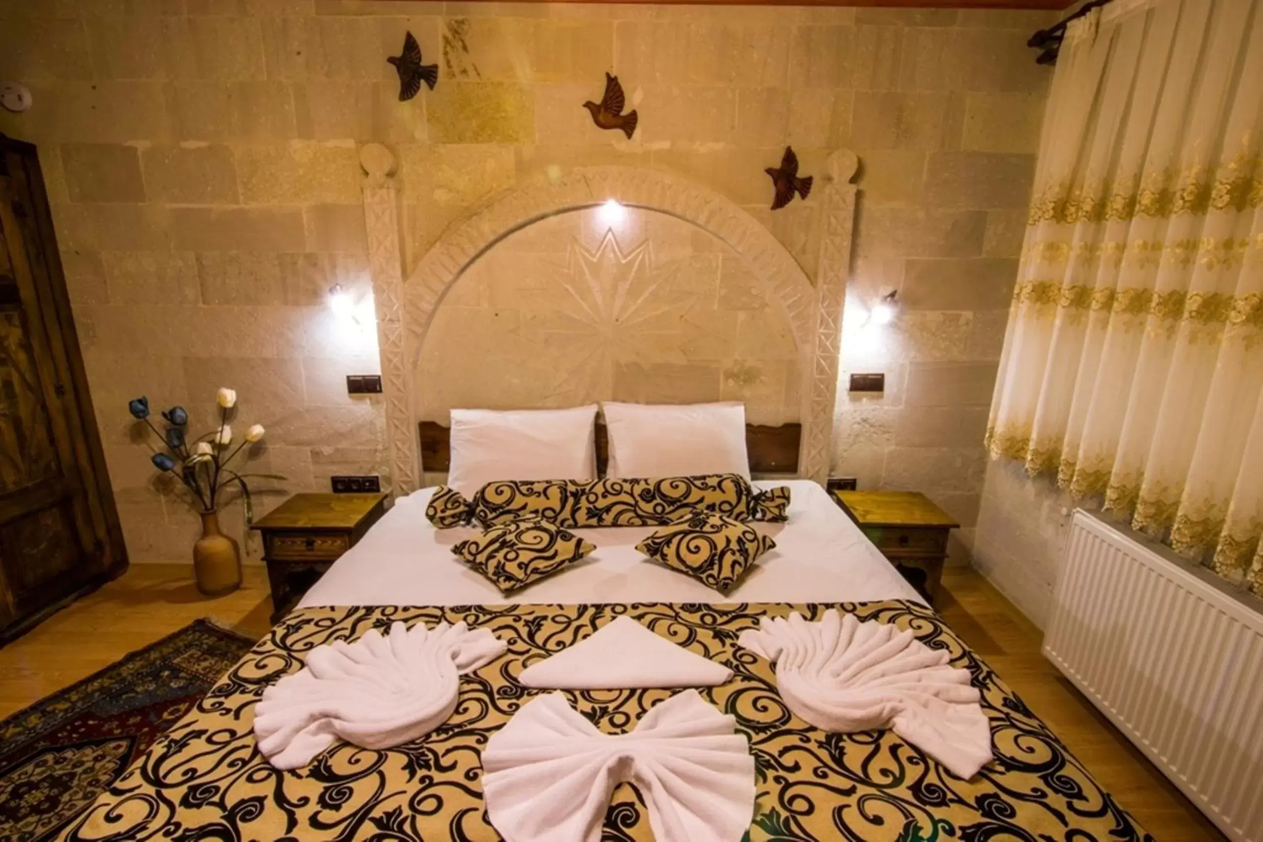 Photo of the whole room, Bed in Historical Goreme House