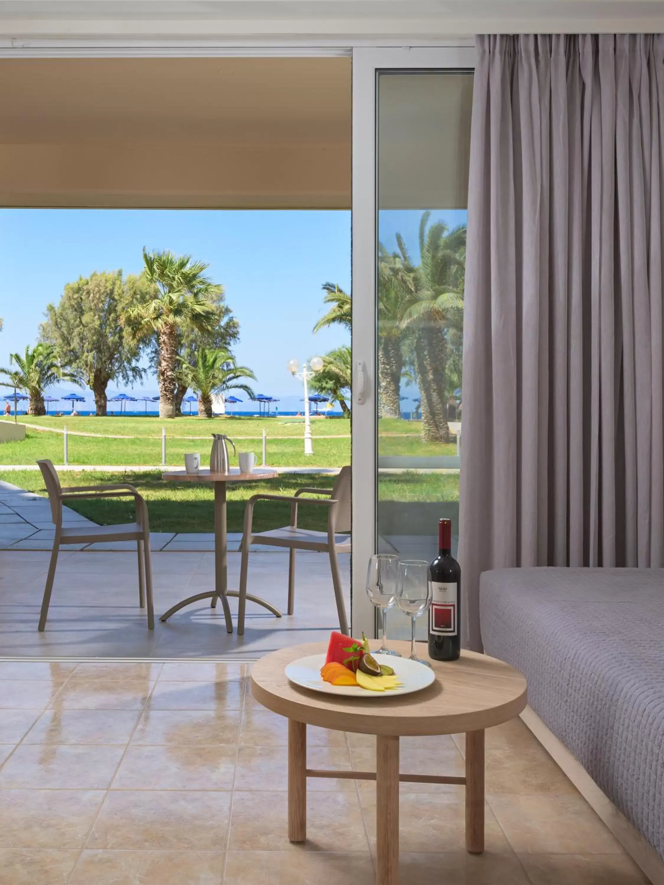 Premium Family Apartment Sea Front in Sun Beach Resort