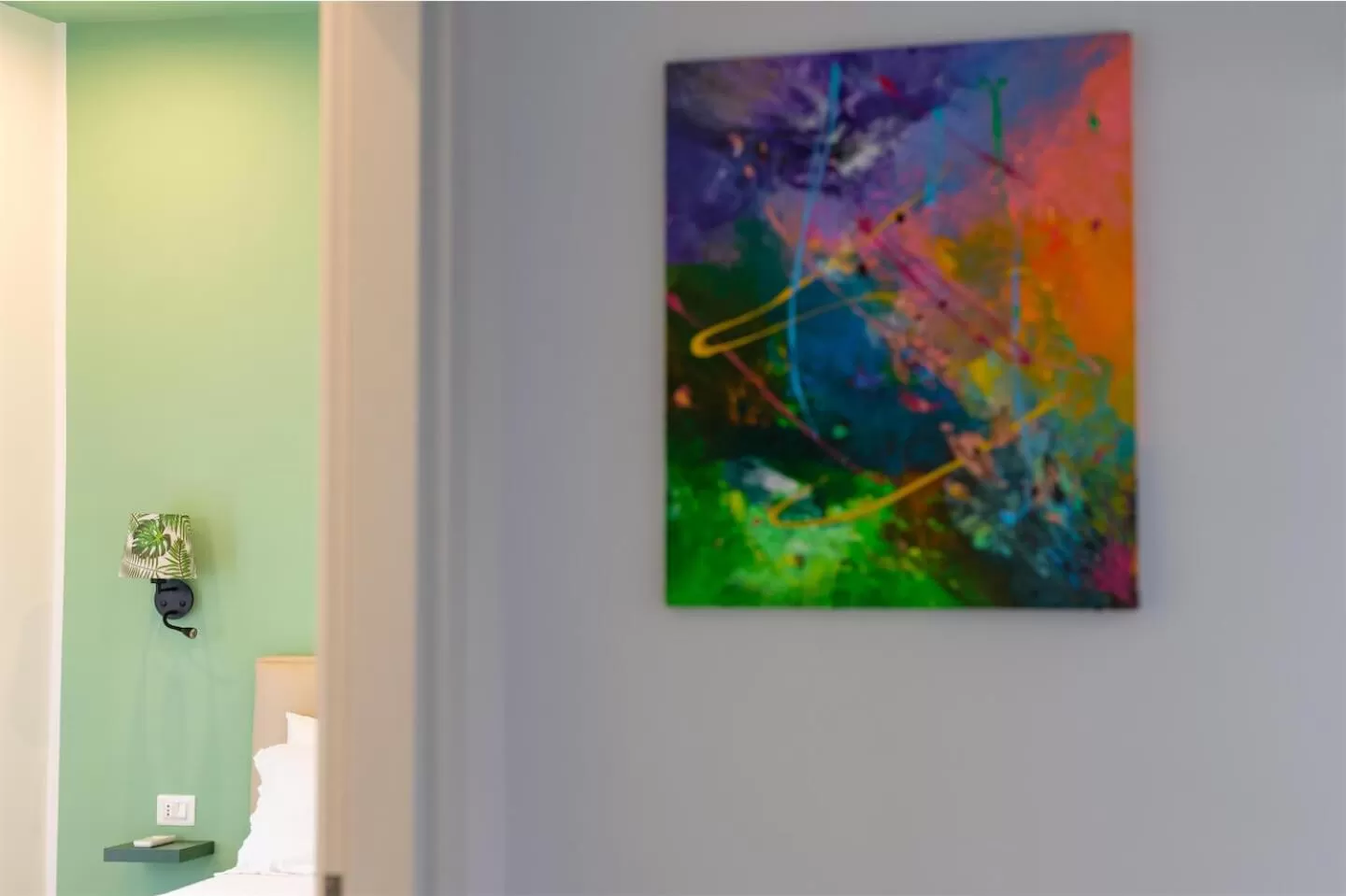 Decorative detail in Le Porte di Partenope