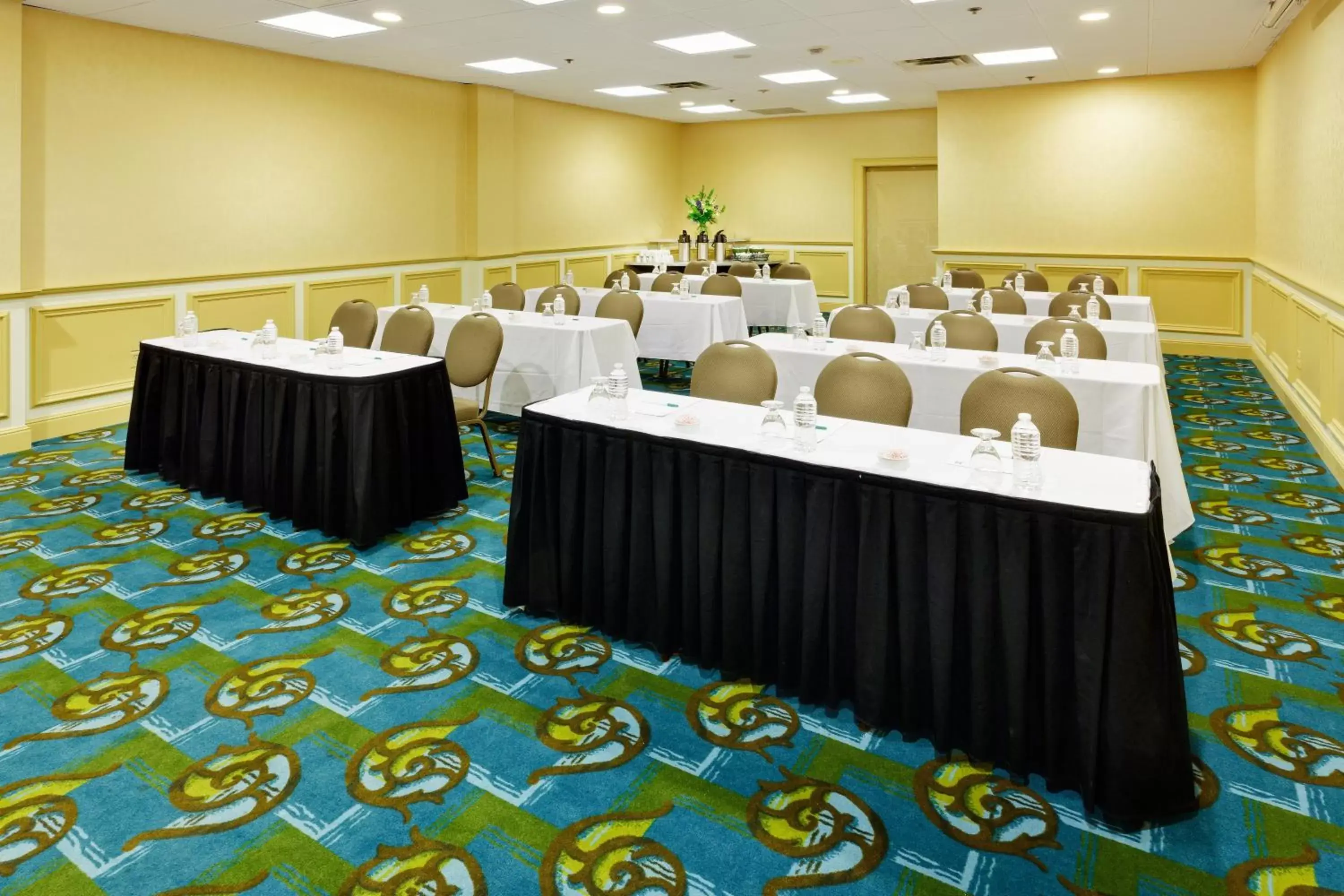 Meeting/conference room in Holiday Inn Norwich, an IHG Hotel