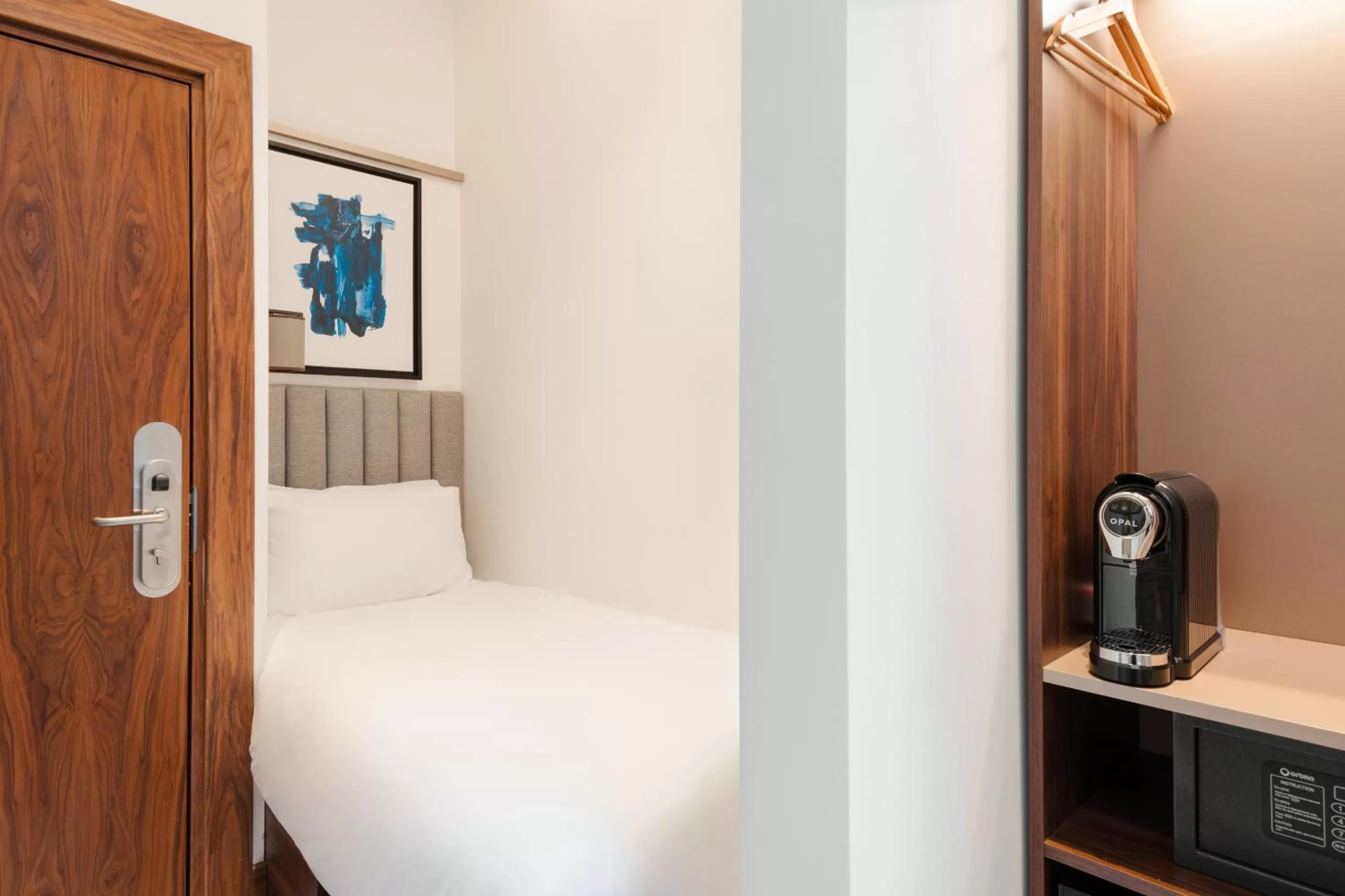 Single Room - single occupancy in Sonder The Voyage