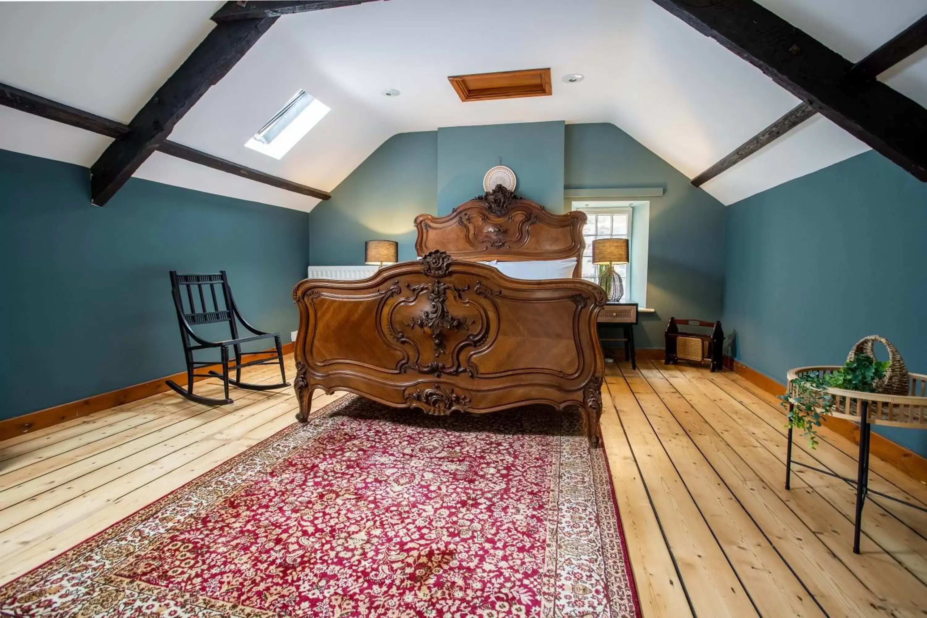 Bedroom, Seating Area in The Bottles Lodge