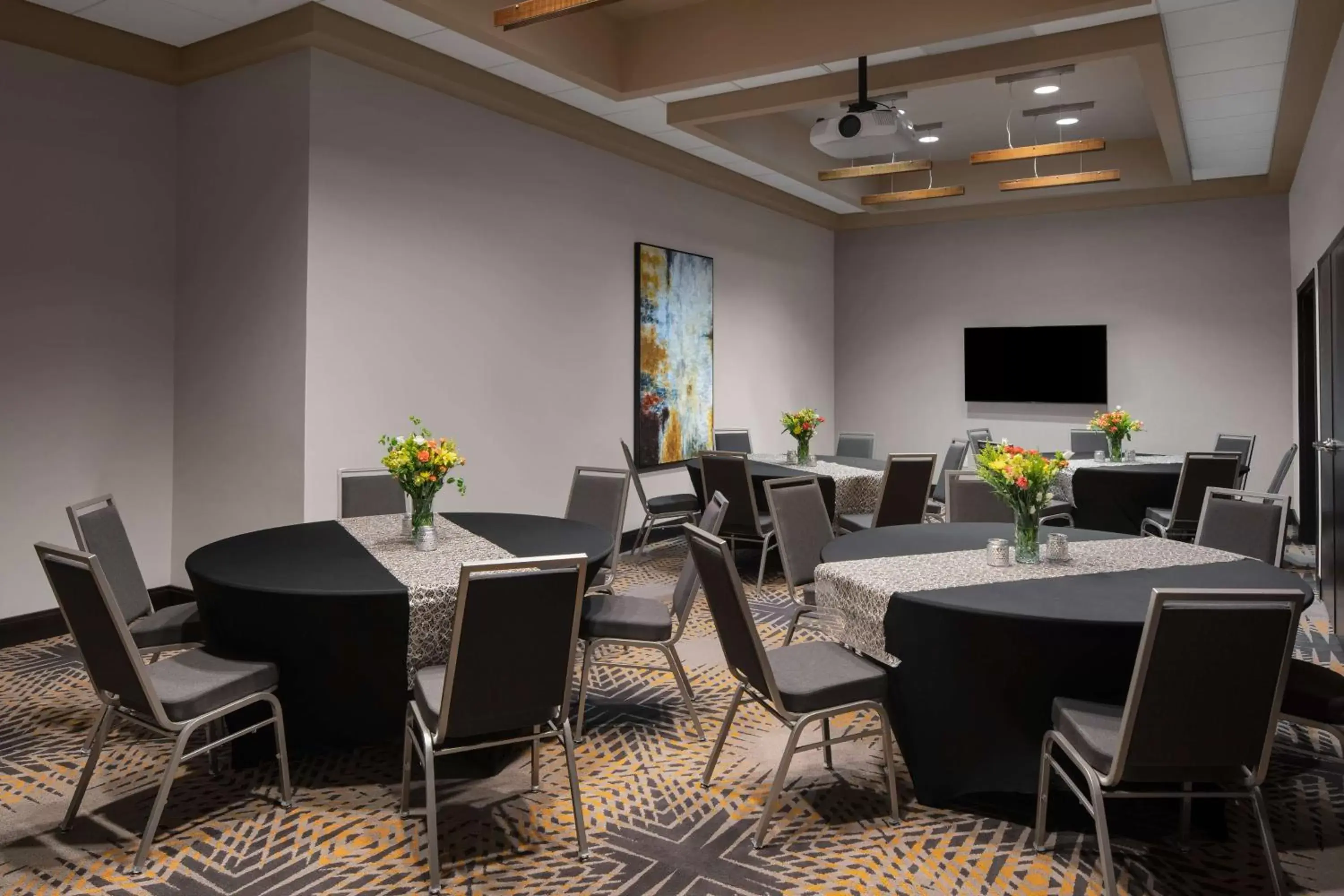 Meeting/conference room, Restaurant/Places to Eat in Homewood Suites Springfield