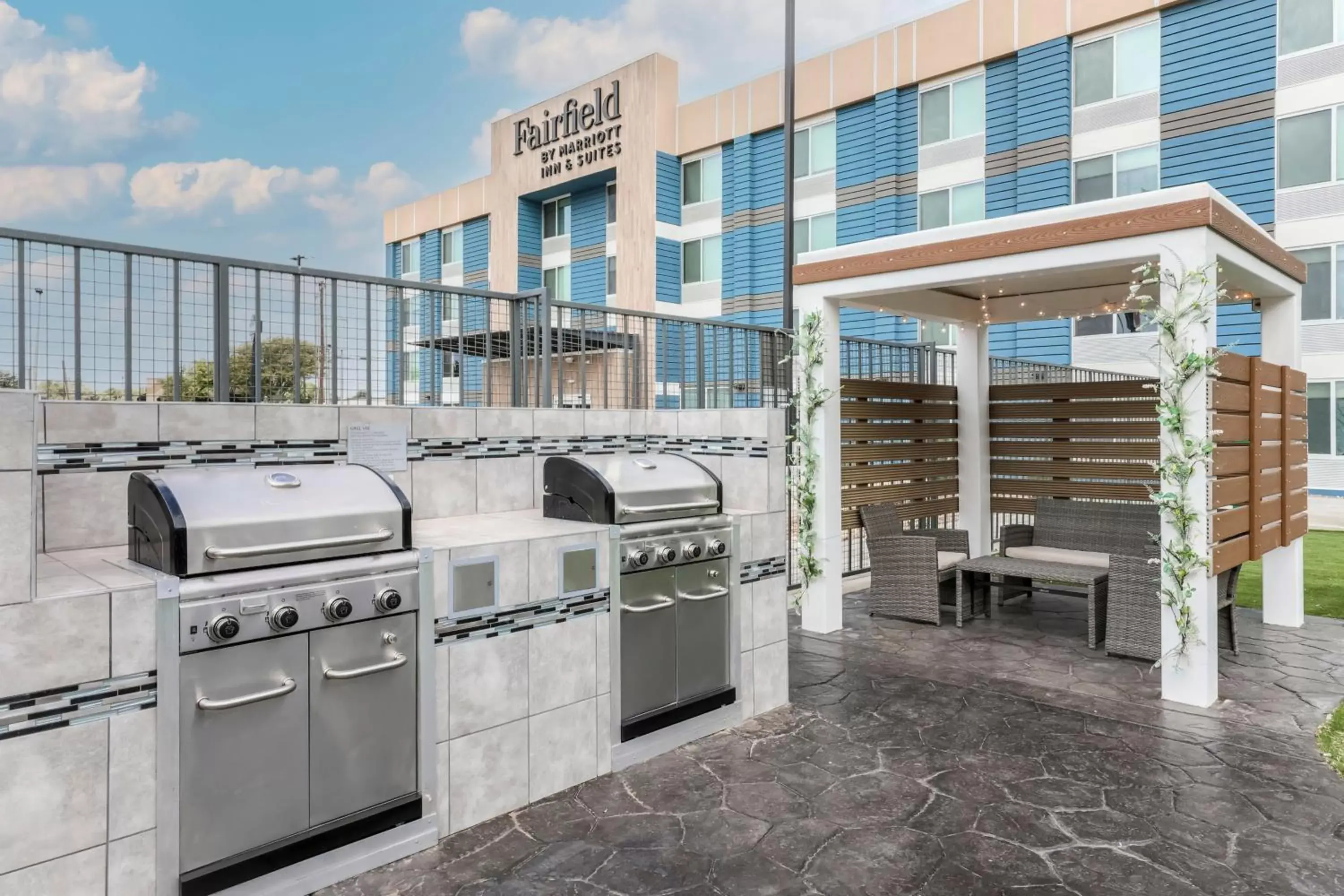 Property building, BBQ Facilities in Four Points by Sheraton Amarillo Central