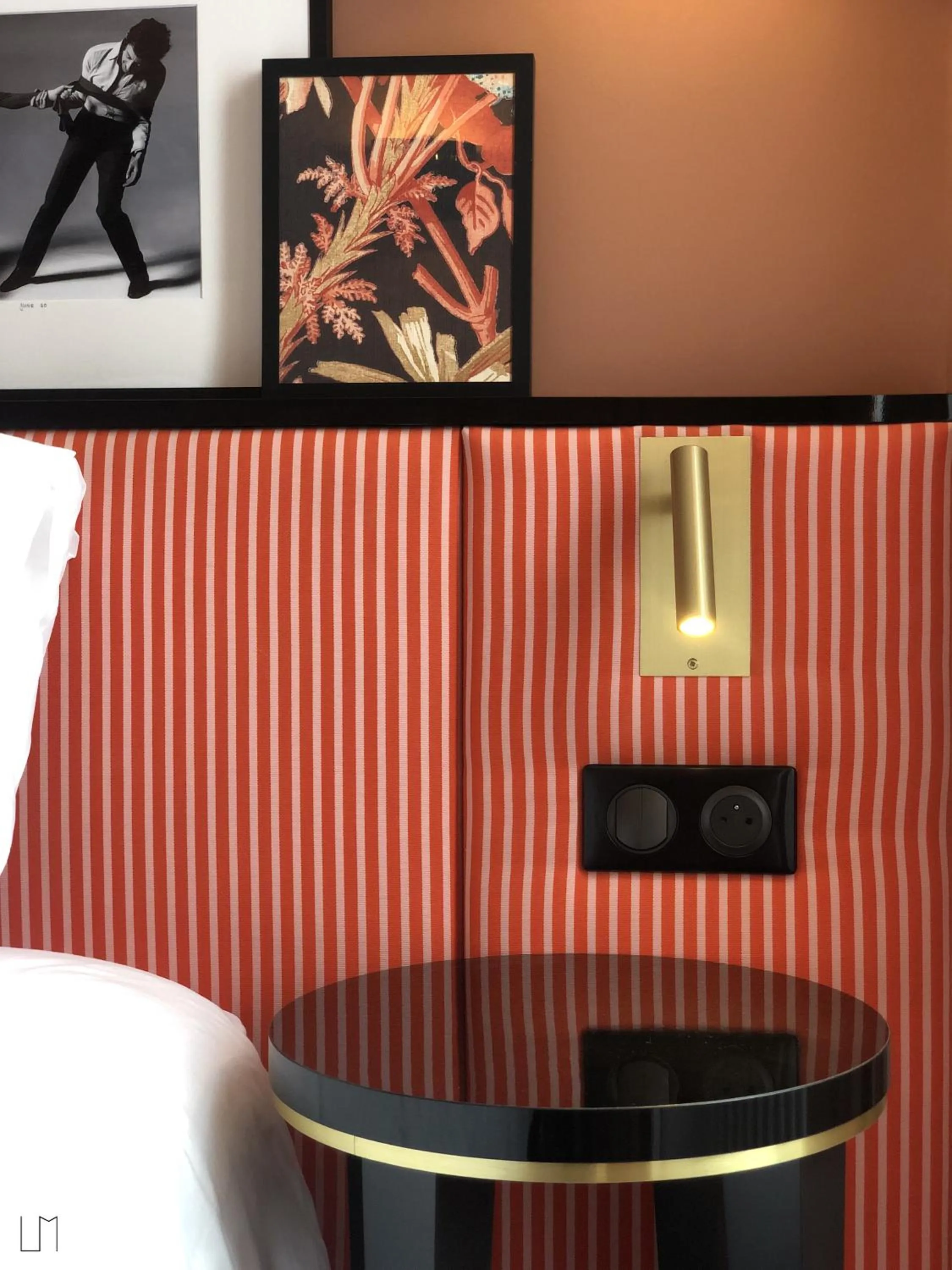 Decorative detail in Mercure Paris Gare De Lyon Opera Bastille