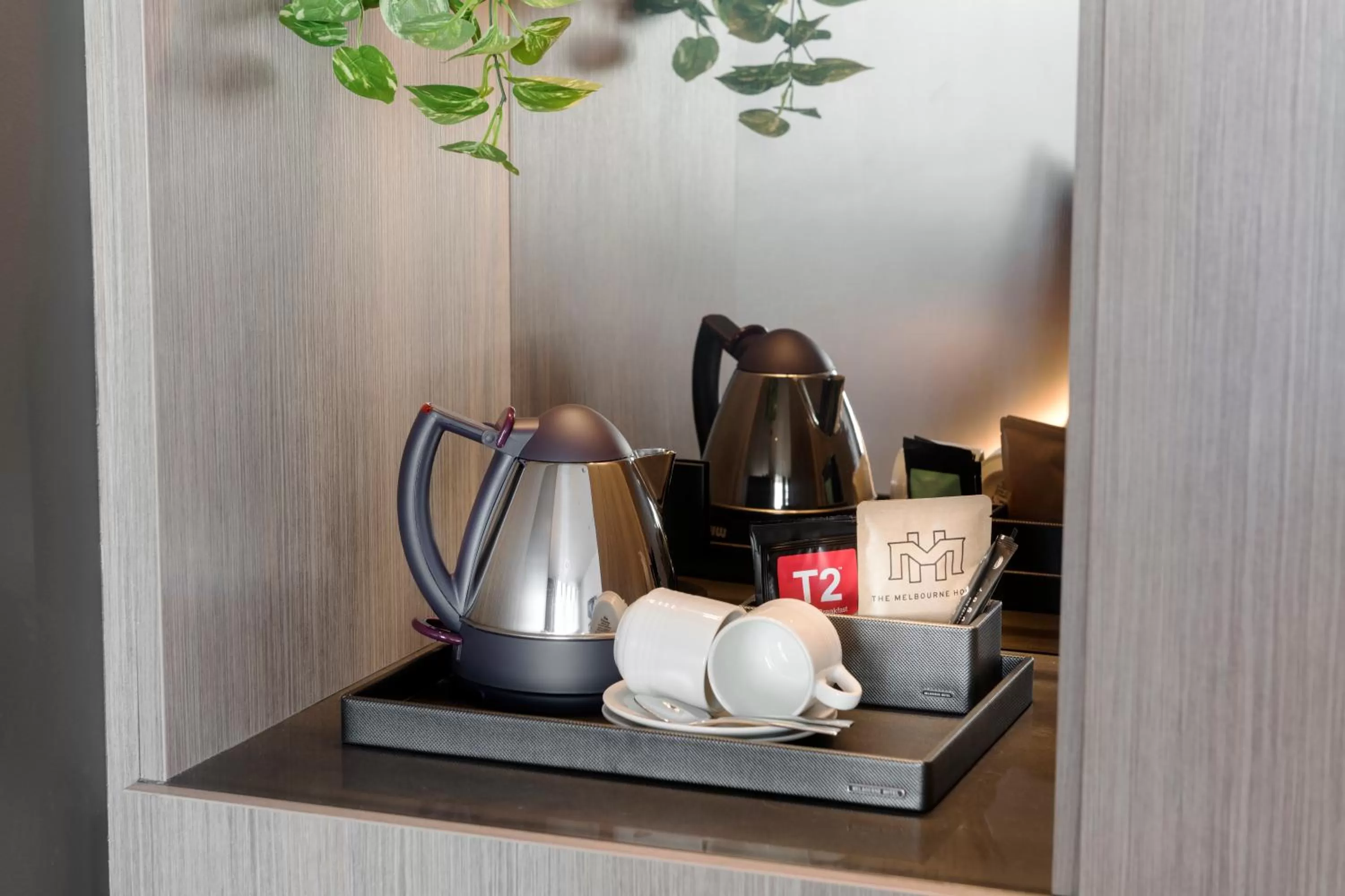 Coffee/tea facilities in The Melbourne Hotel