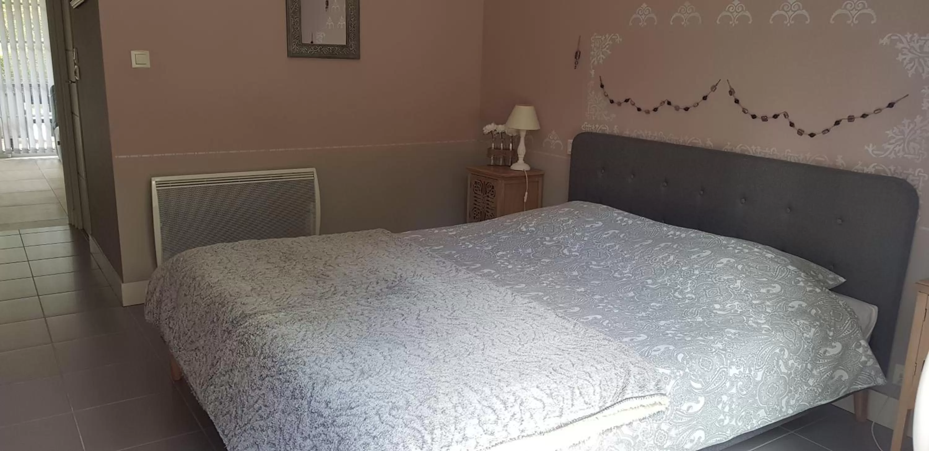 Photo of the whole room, Bed in B&B La Forêt de Charmeuse