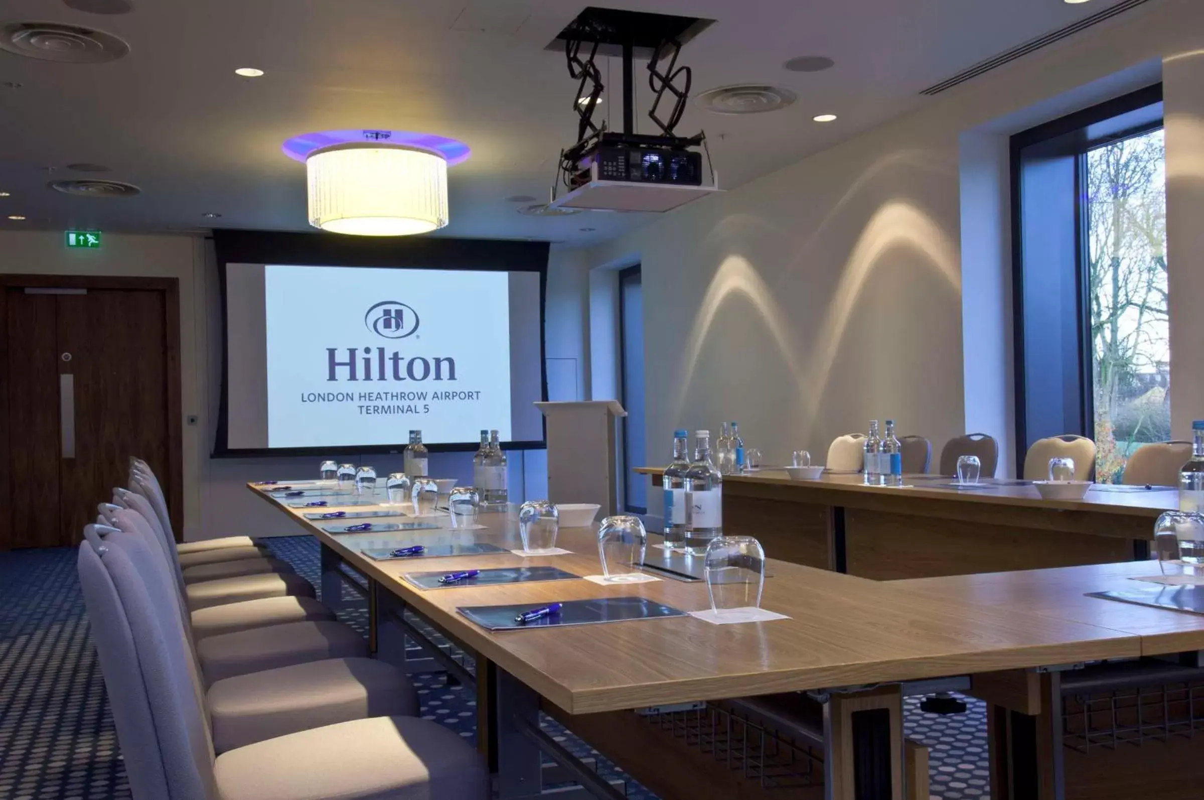 Meeting/conference room in Hilton London Heathrow Airport Terminal 5