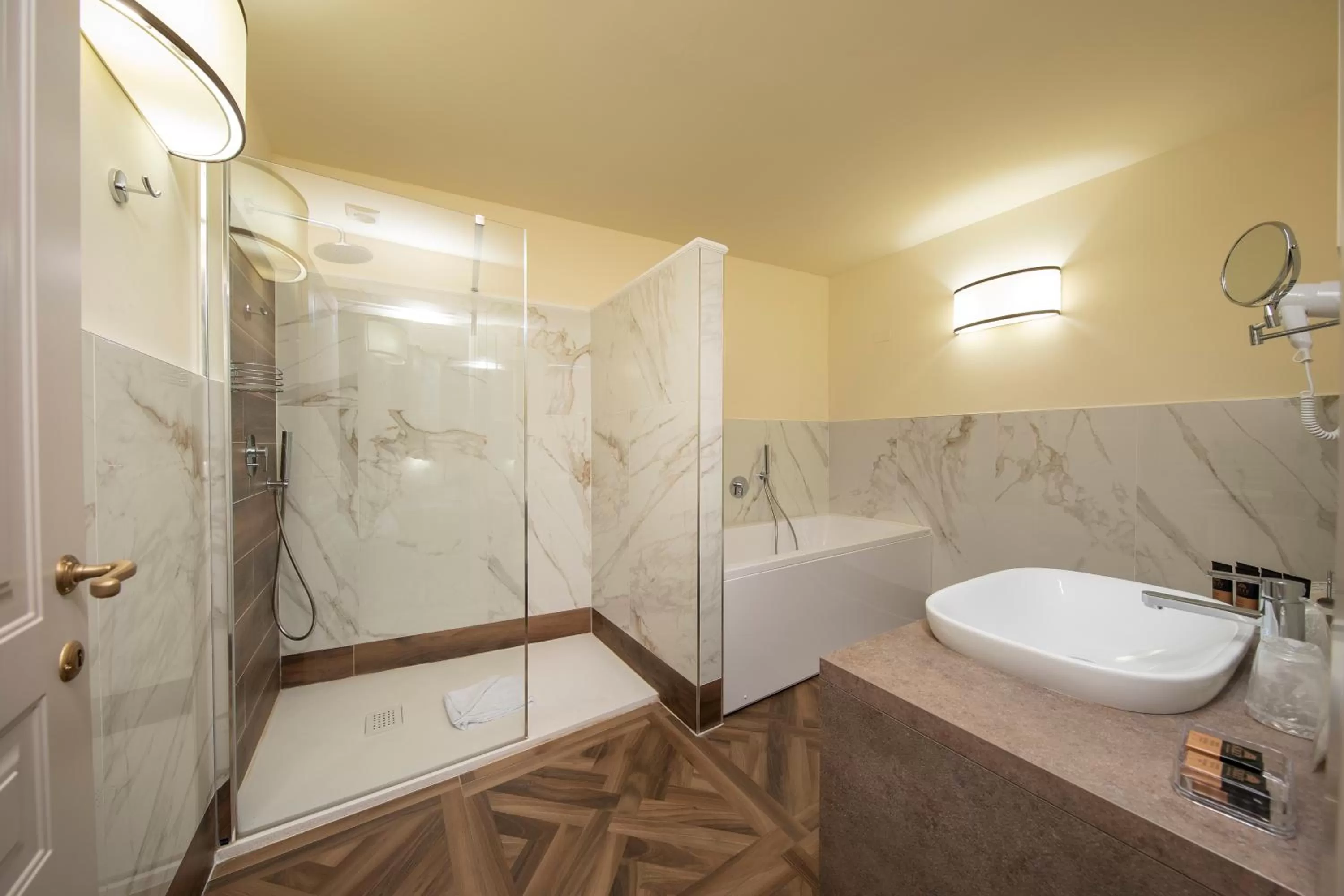 Bathroom in Palazzo Martellini Residenza d'epoca