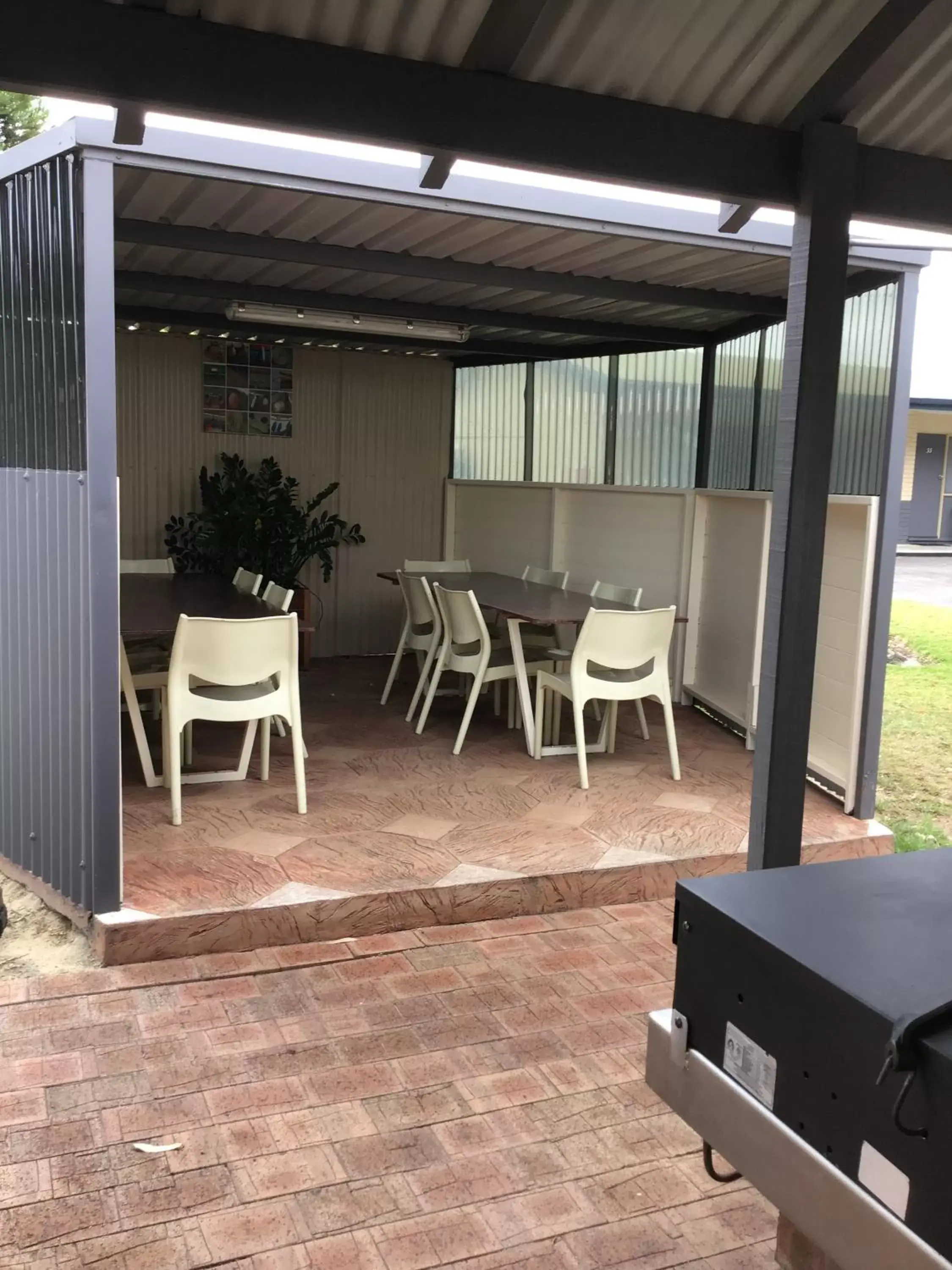 BBQ facilities in Bayview Motel