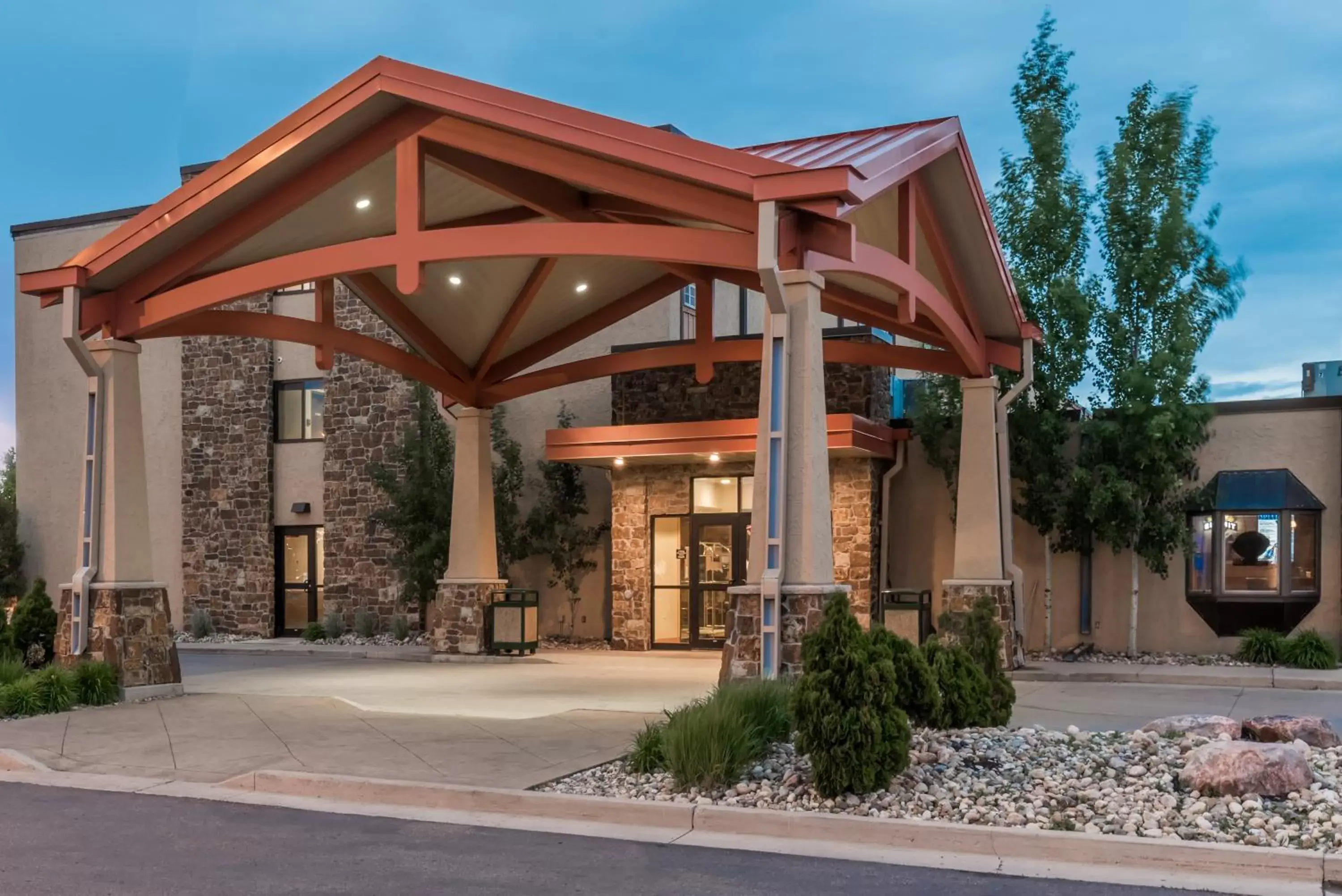 Facade/entrance, Property Building in Ramada by Wyndham Fargo