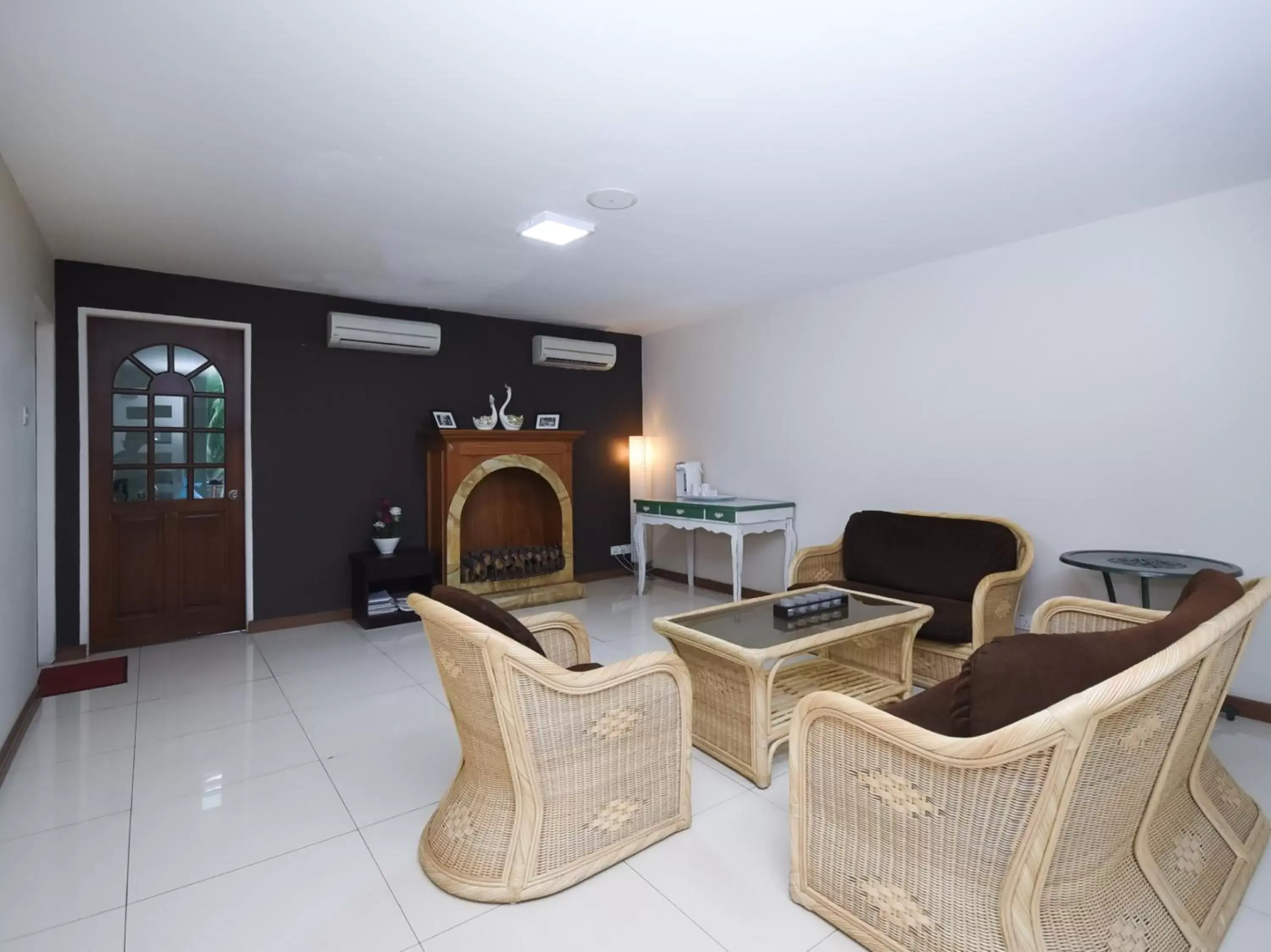 Lobby or reception in Super OYO 89604 City Home Stay