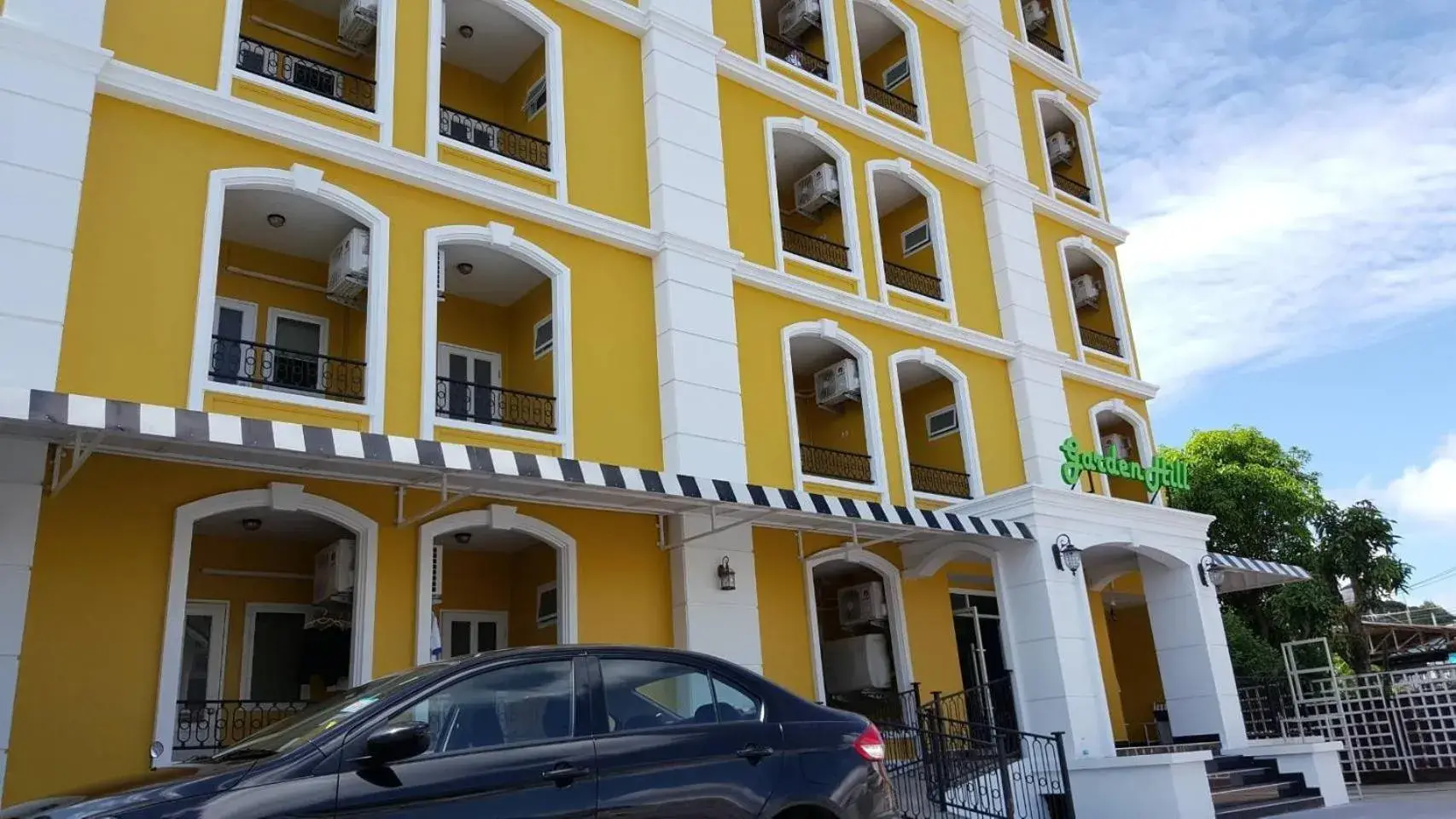 Facade/entrance, Property Building in Garden Hill Hotel