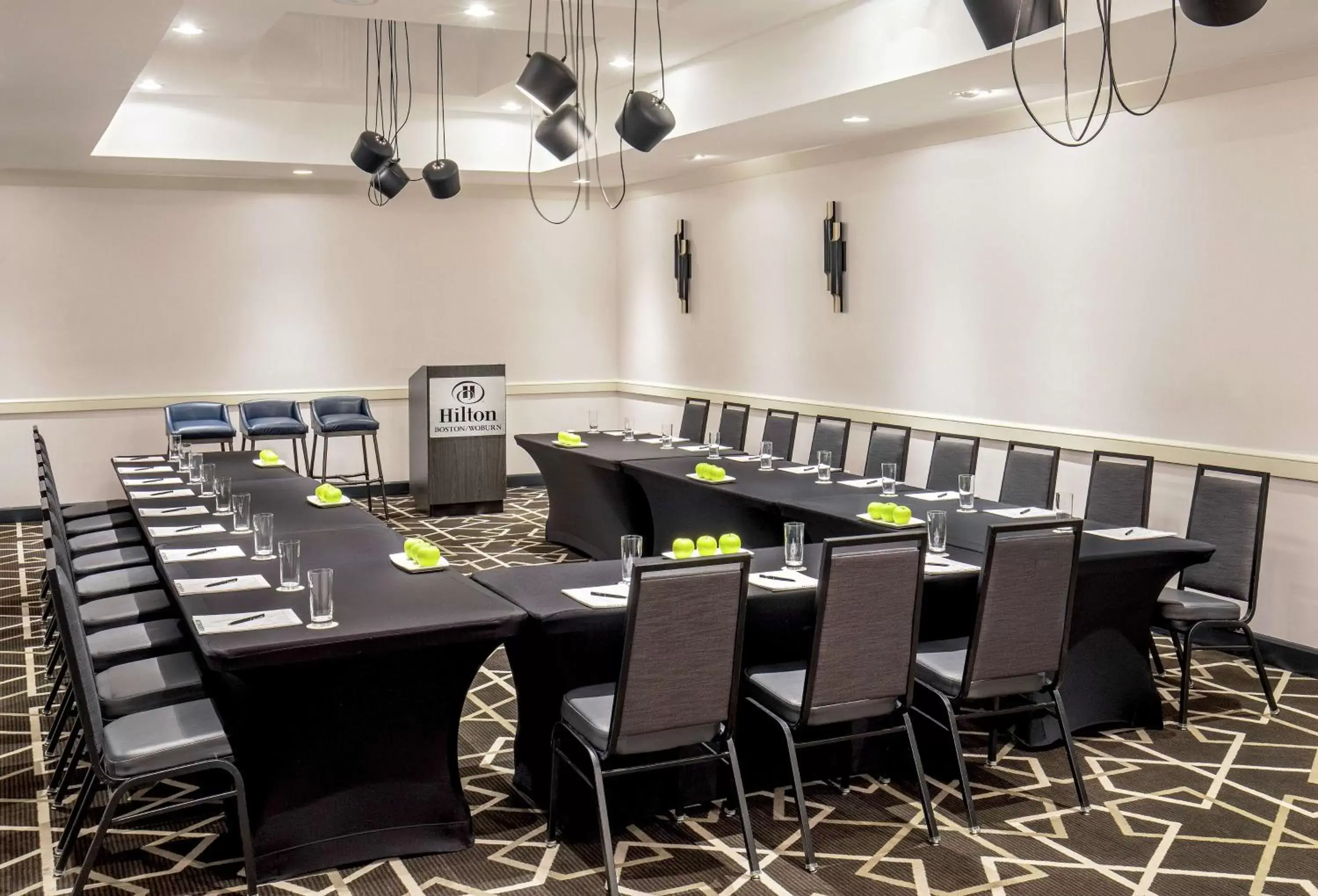 Meeting/conference room in Hilton Boston-Woburn