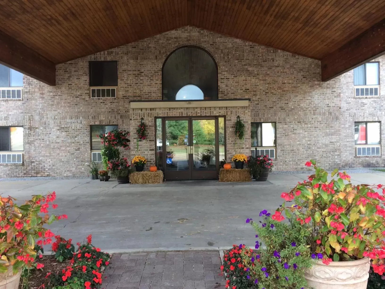 Property building in All Seasons Resort Property building in All Seasons Resort