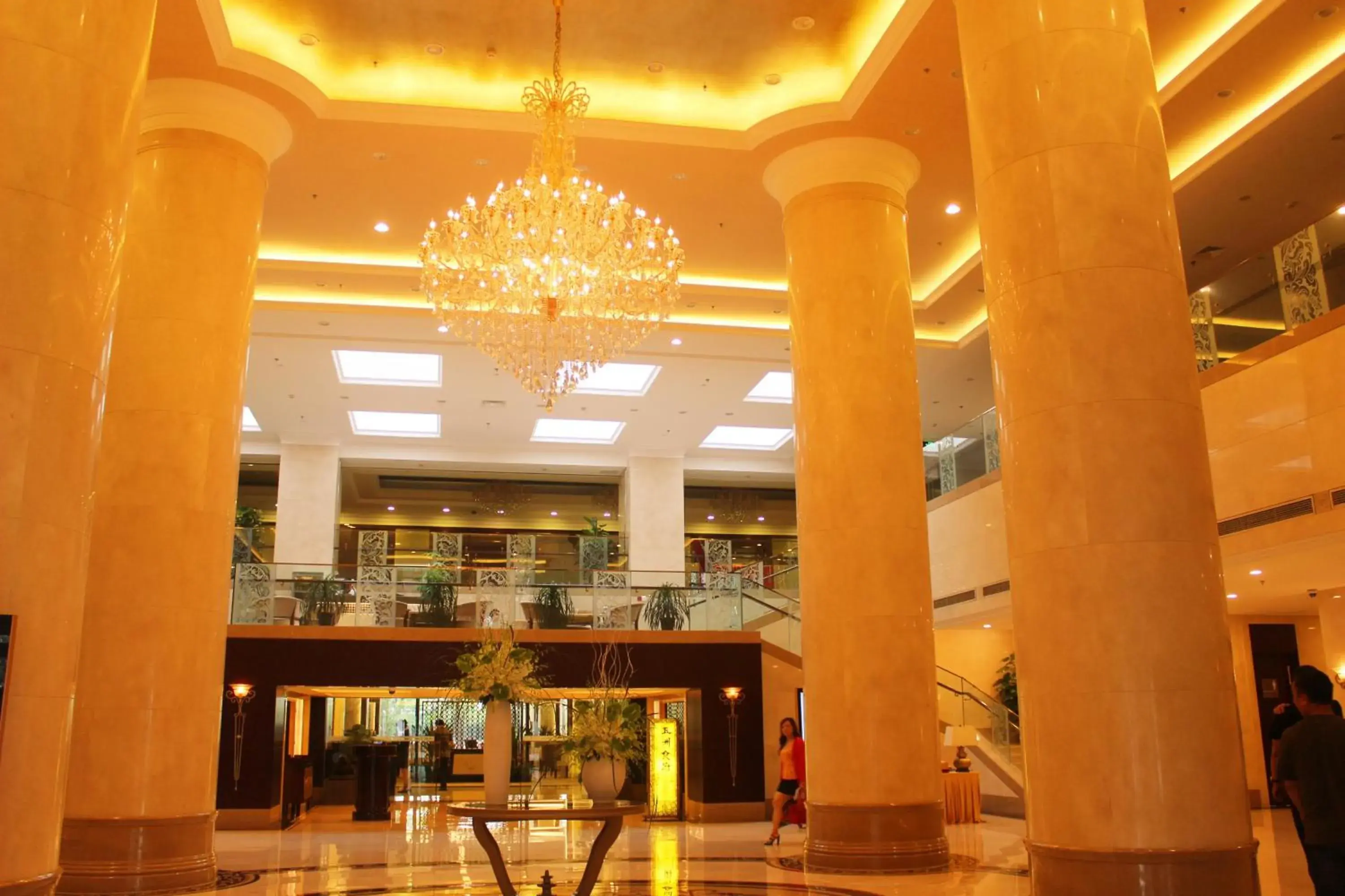 Lobby or reception, Restaurant/Places to Eat in Beijing Continental Grand Hotel