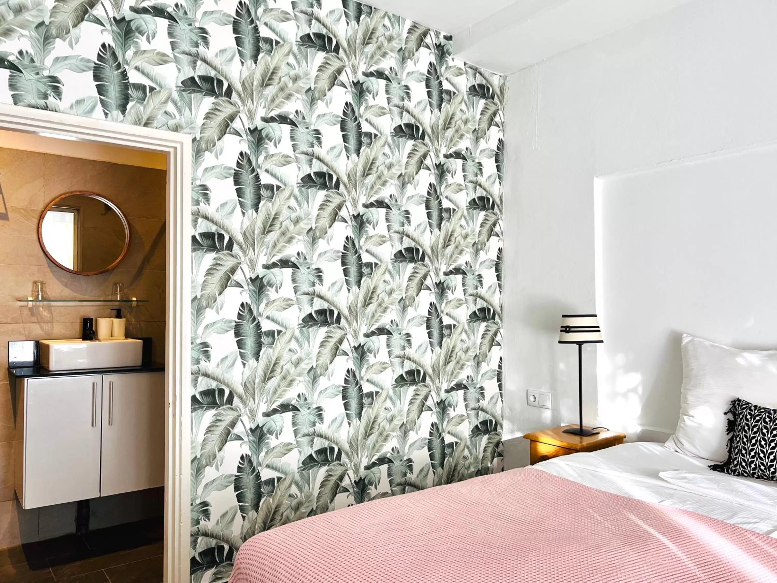 Photo of the whole room, Bed in Villa Famiri Boutique hotel