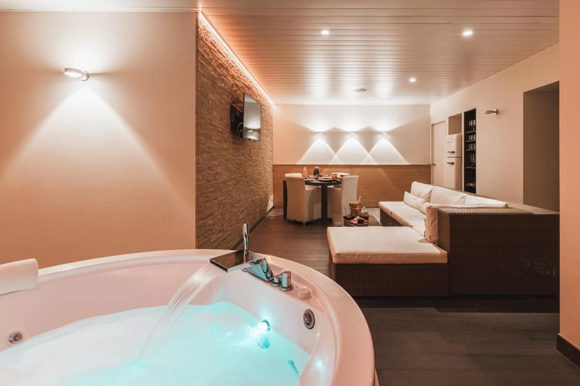 Sauna, Bed in Boutique Hotel 'Hof ter Duinen'