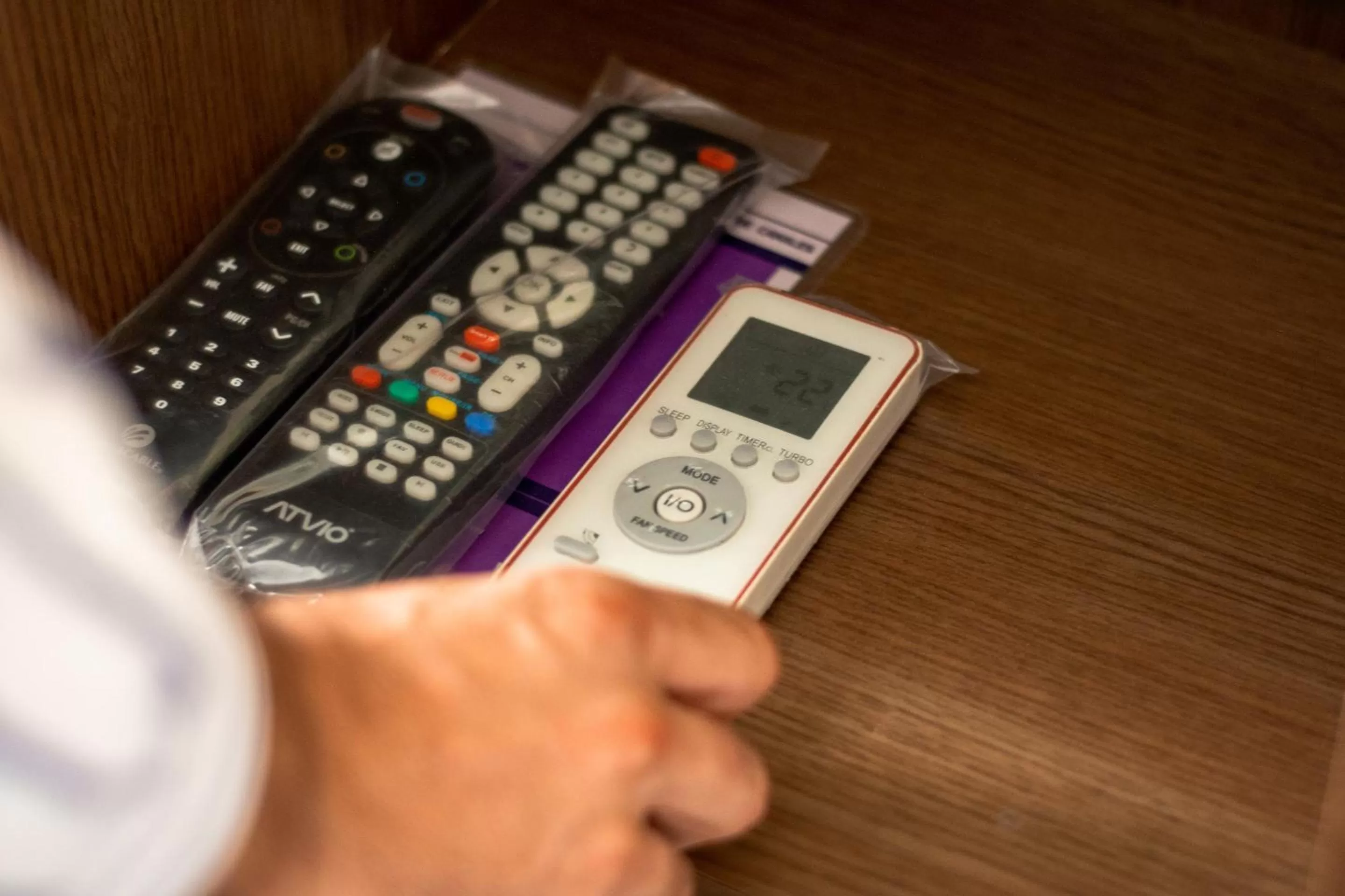 TV and multimedia in Hotel San Miguel, en el Centro - Desayuno Incluido