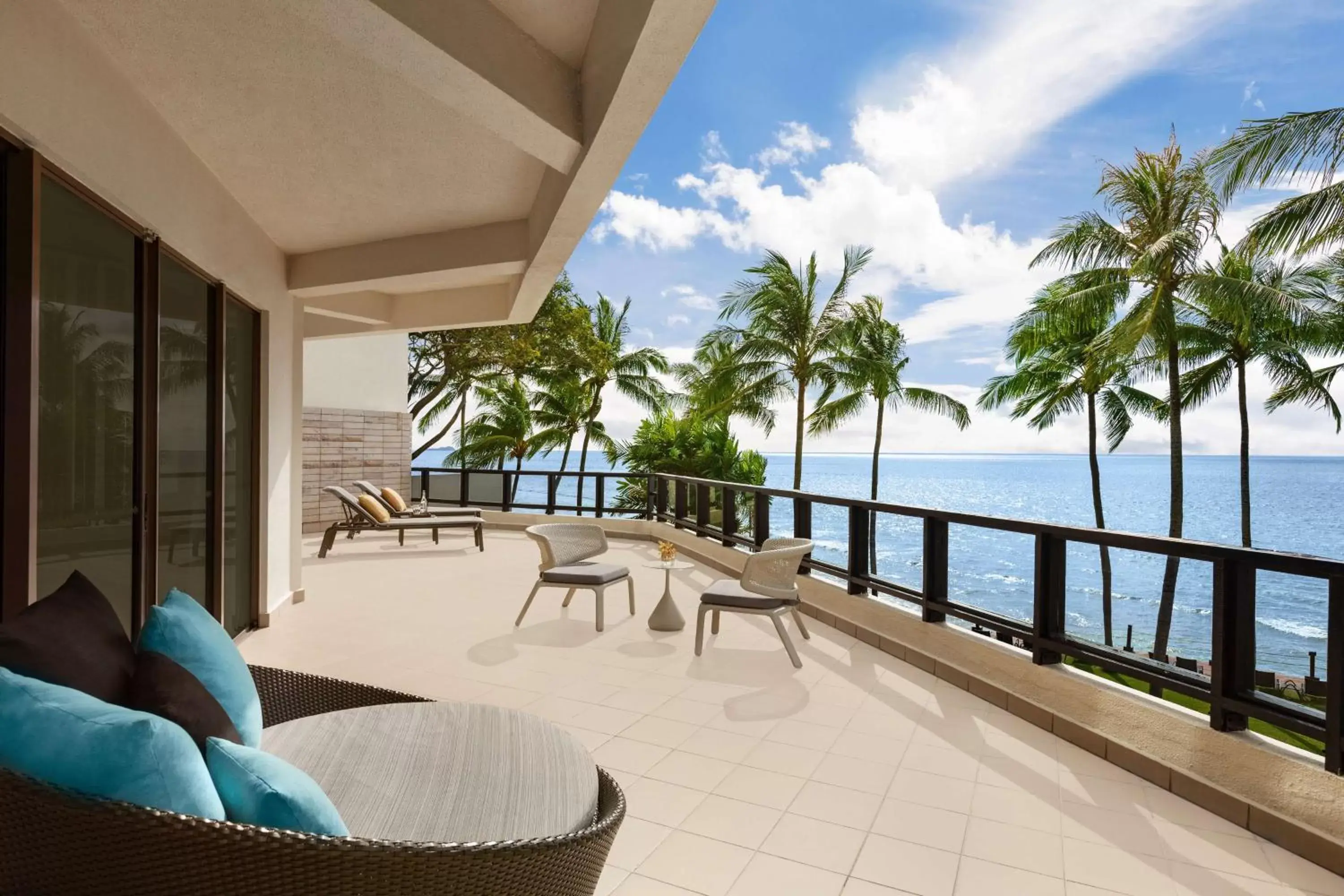 Balcony/Terrace, Sea View in Shangri-La Tanjung Aru, Kota Kinabalu