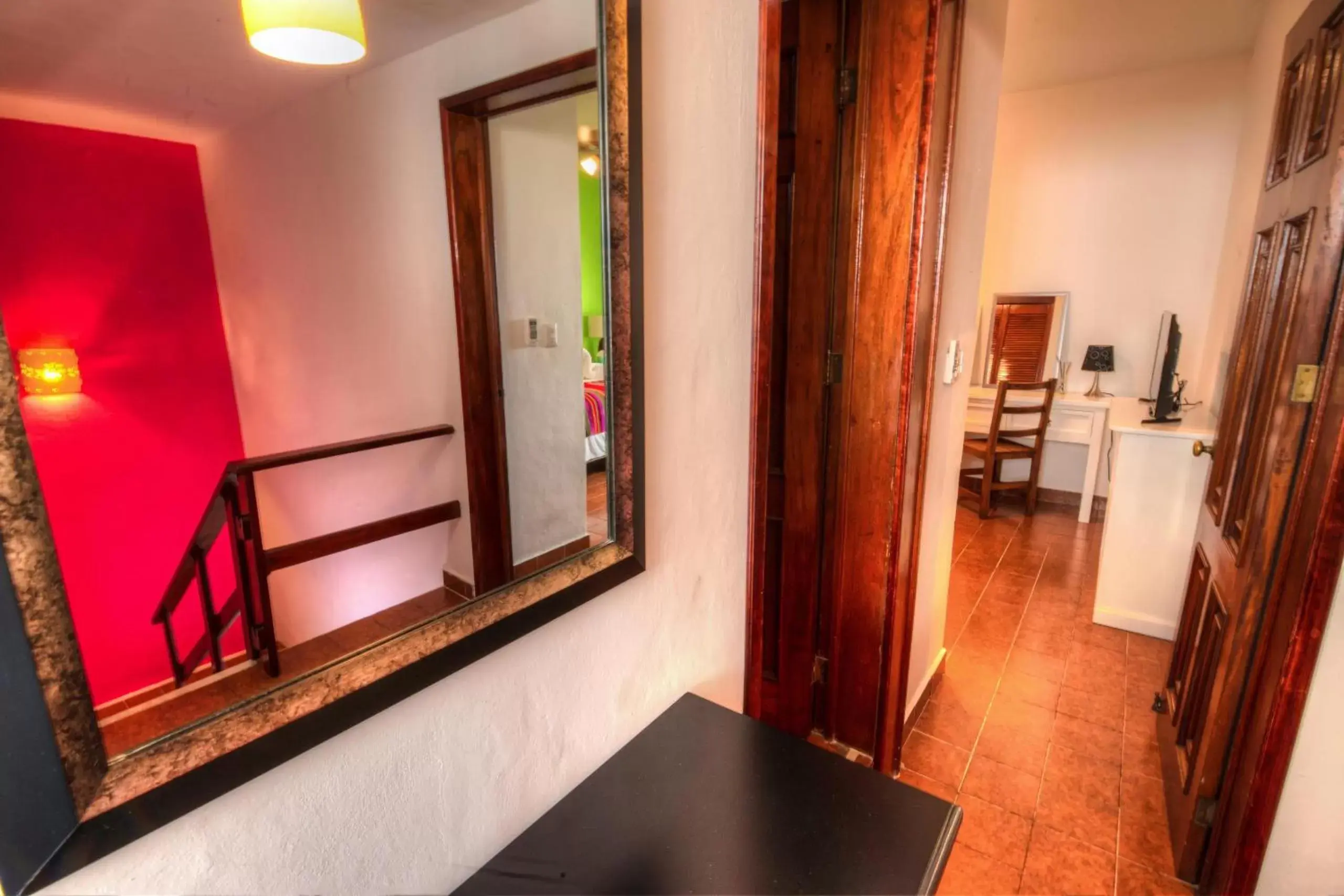 Photo of the whole room, Dining Area in Hotel Villas Colibrí Suites & Bungalows