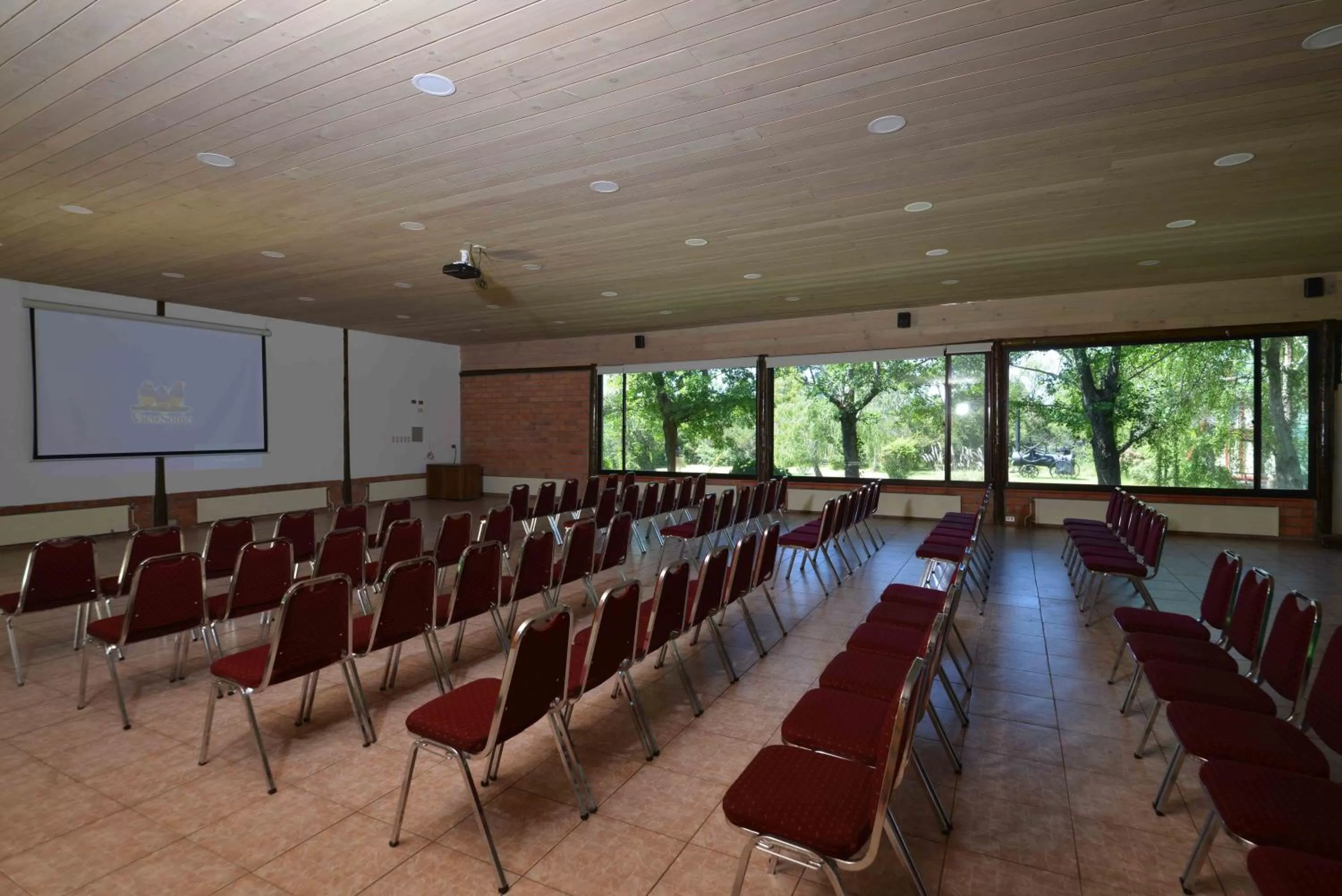 Meeting/conference room in Hotel Salto Del Laja