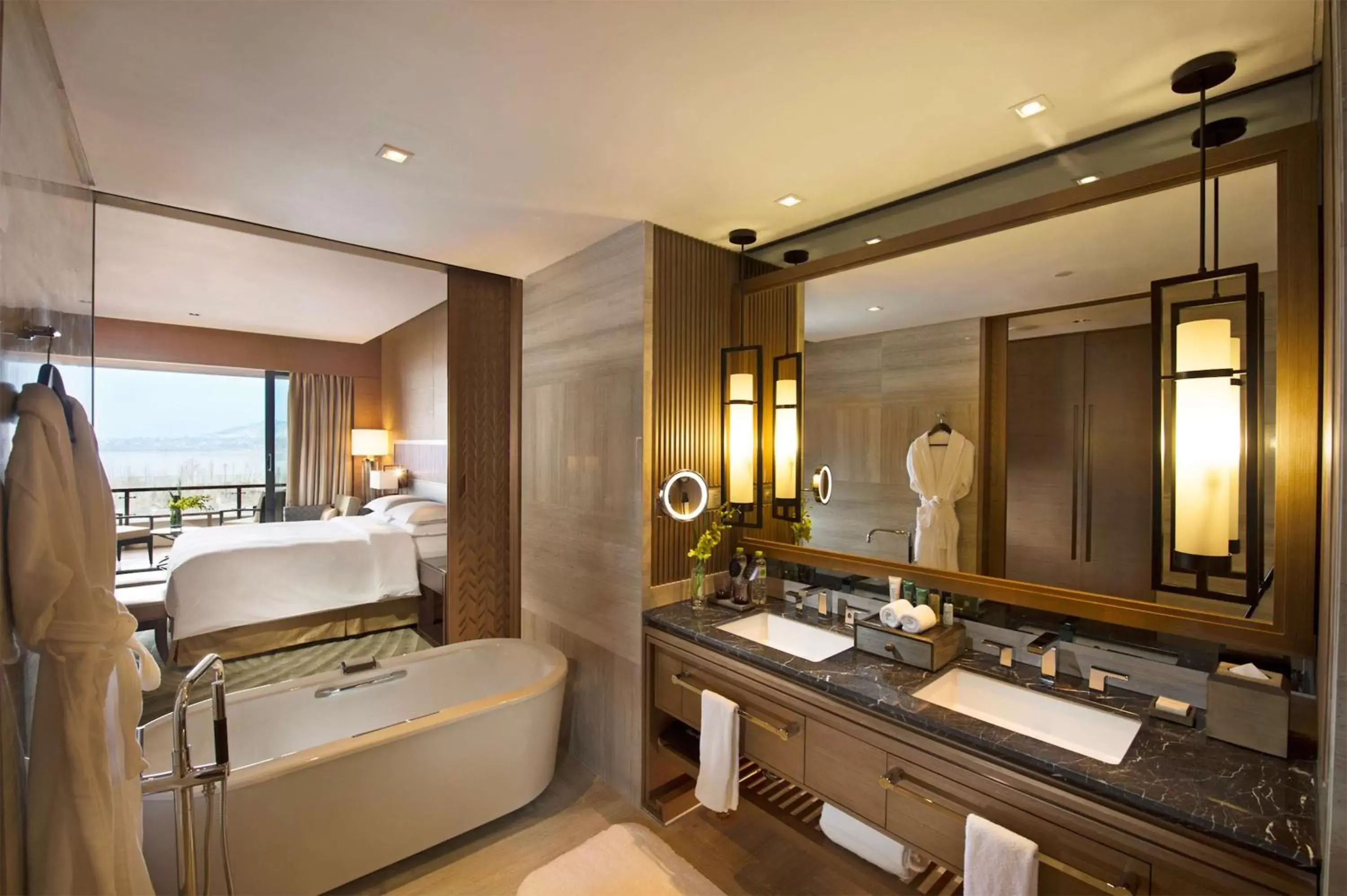 Bathroom in Hilton Wuhan Optics Valley