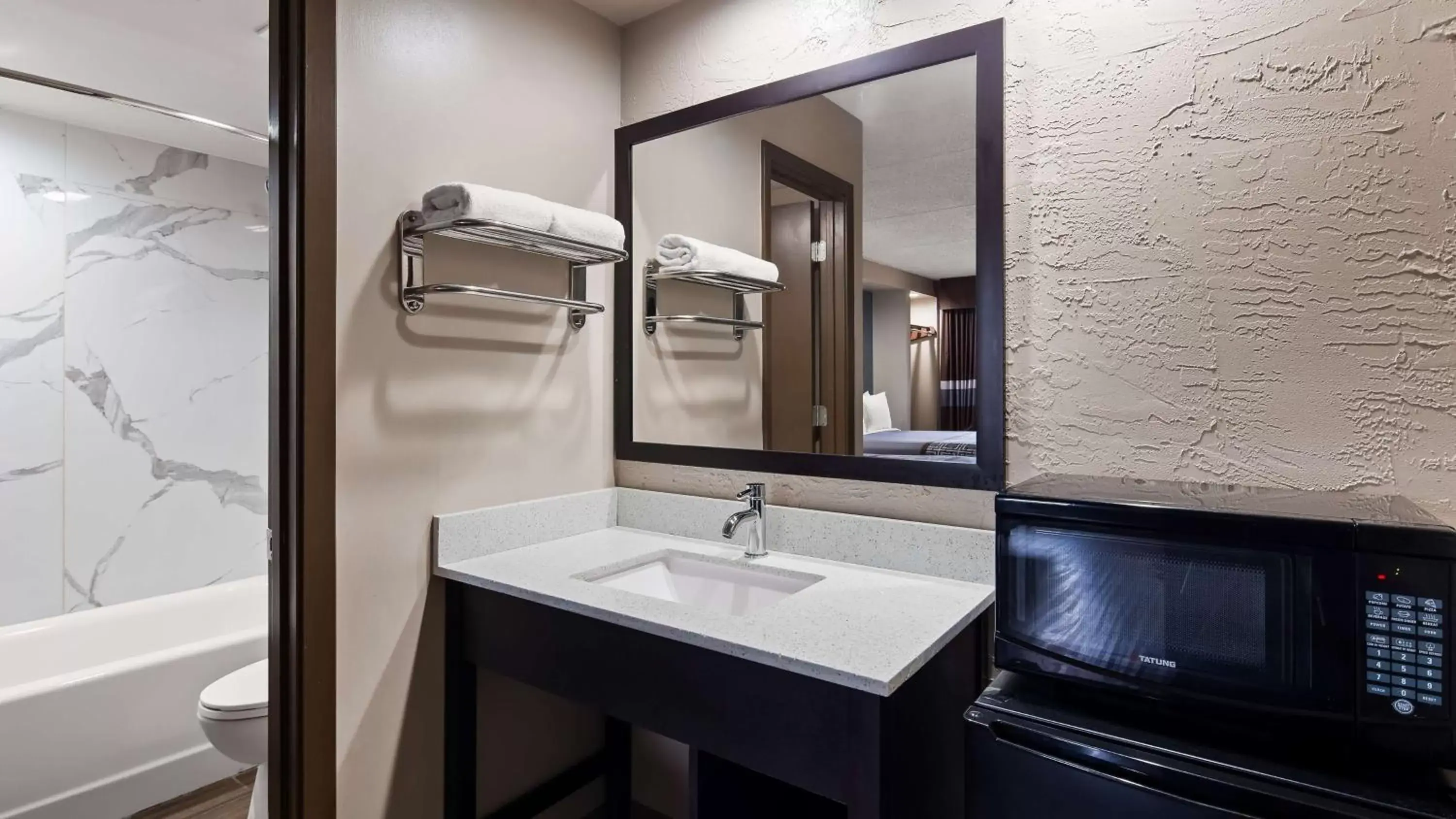 Bathroom in SureStay Hotel by Best Western Jasper