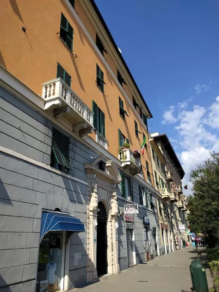 Property Building in B&B Al Fronte del Porto