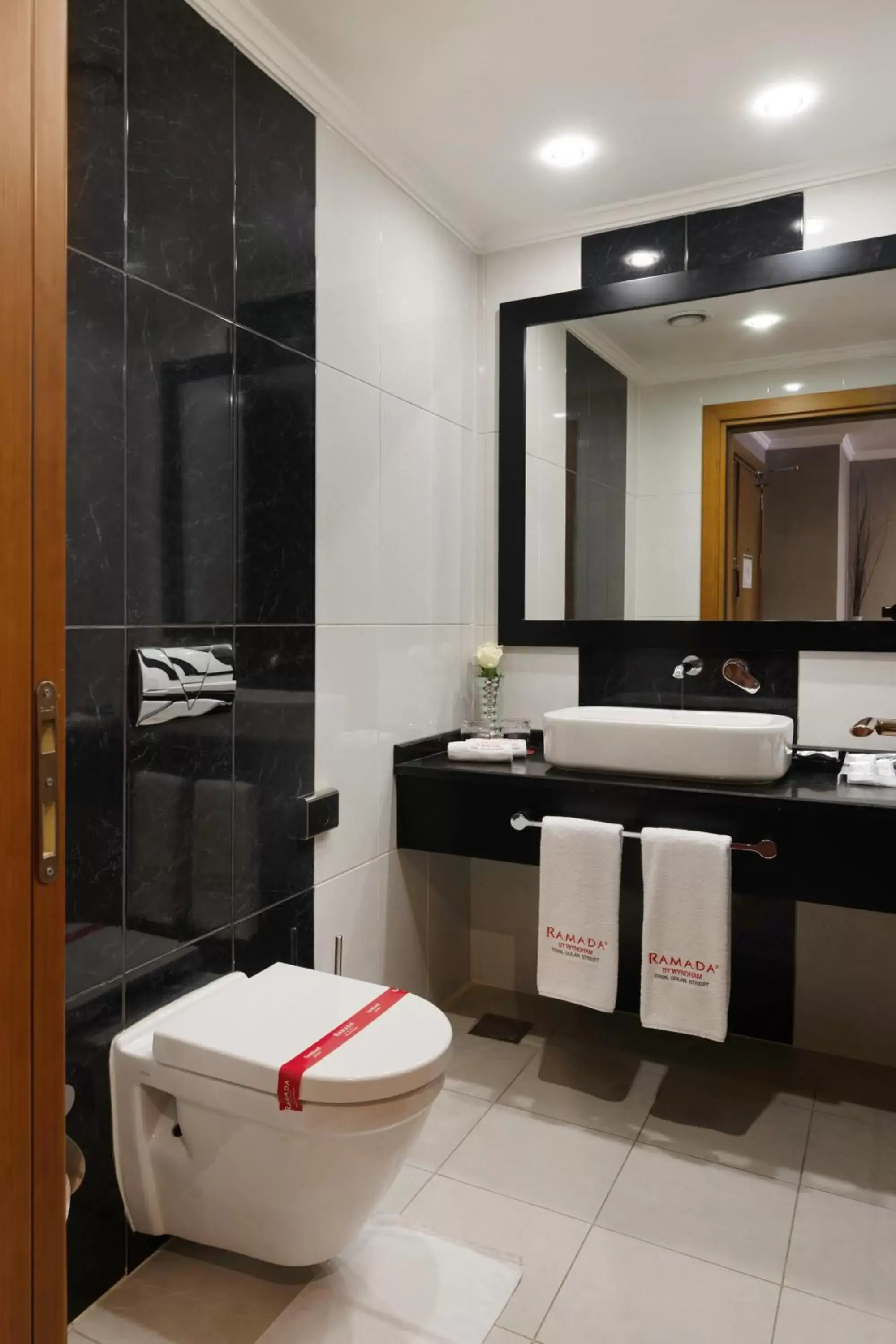 Bathroom in Ramada by Wyndham Erbil Gulan Street