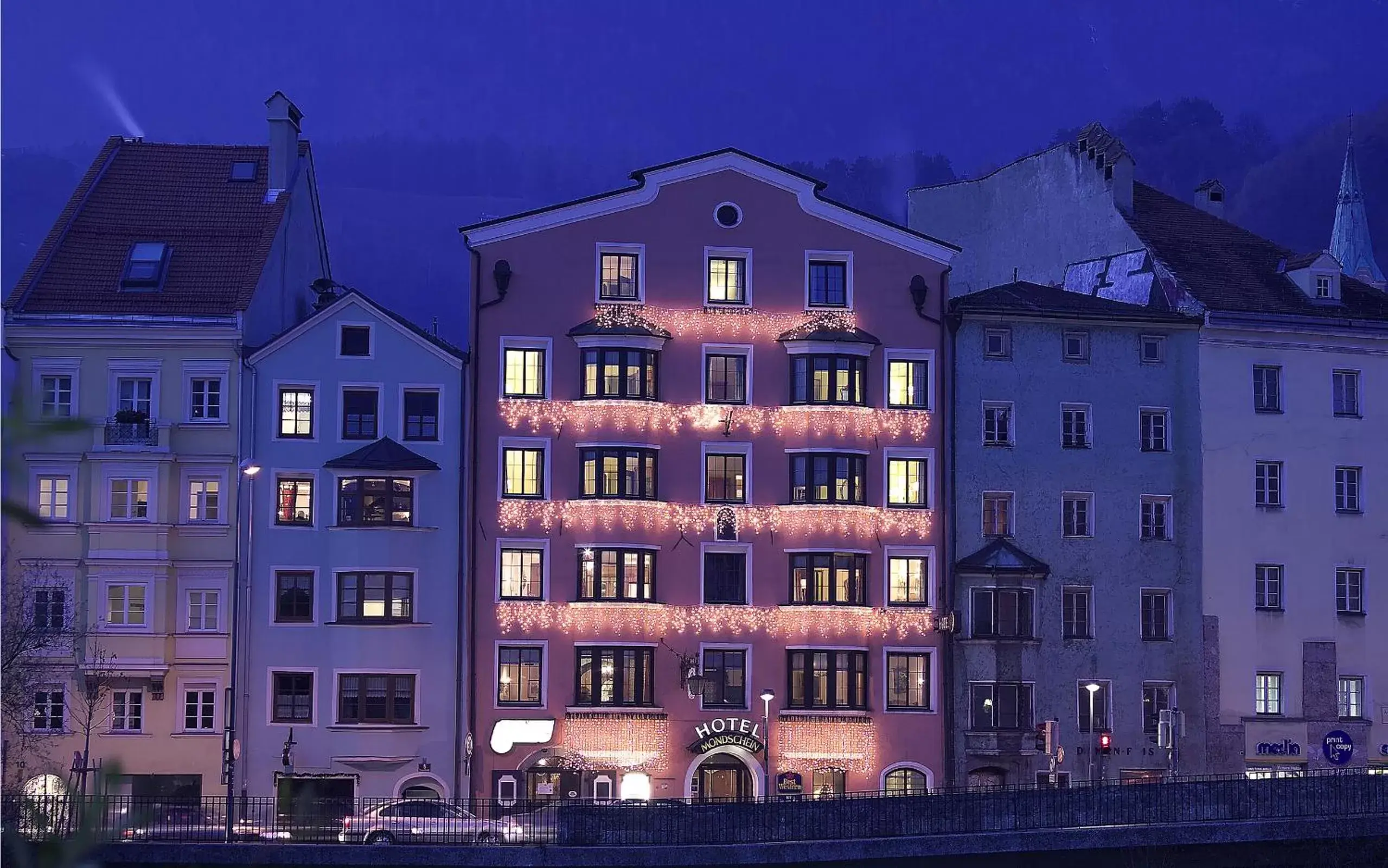 Facade/entrance, Property Building in Hotel Mondschein