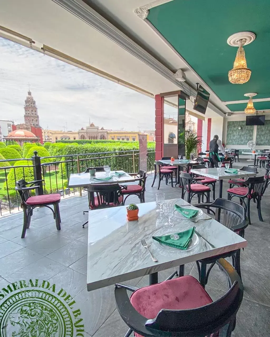 Restaurant/places to eat in Ramada Plaza by Wyndham Leon Restaurant/places to eat in Ramada Plaza by Wyndham Leon